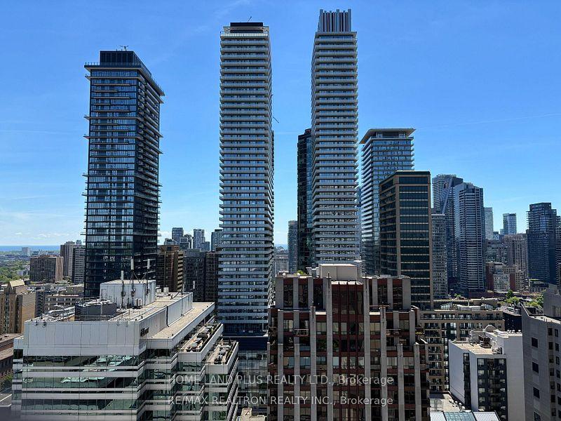 Photo 1 of Unit 3011, 8 Park Road, Toronto, Rosedale-Moore Park — HOMEH
