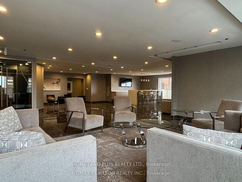 Photo 7 of Unit 3011, 8 Park Road, Toronto, Rosedale-Moore Park — HOMEH