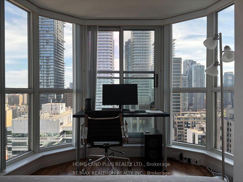 Photo 17 of Unit 3011, 8 Park Road, Toronto, Rosedale-Moore Park — HOMEH