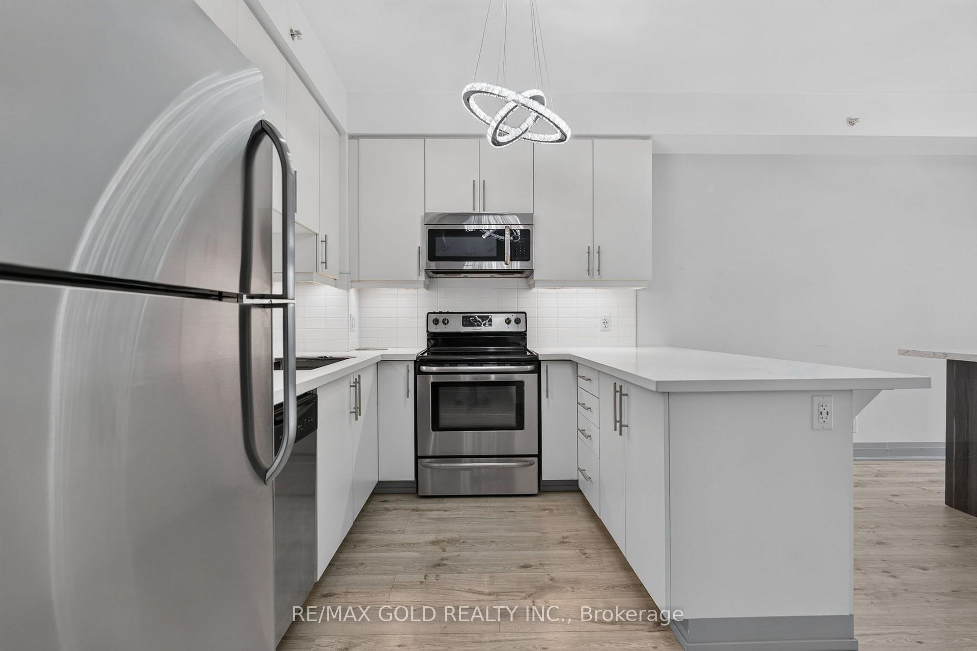 Photo 5 of Unit 909, 24 Woodstream Boulevard, Vaughan, Vaughan Grove — HOMEH