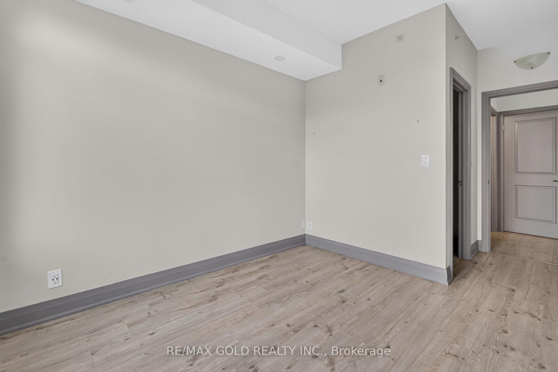 Photo 22 of Unit 909, 24 Woodstream Boulevard, Vaughan, Vaughan Grove — HOMEH