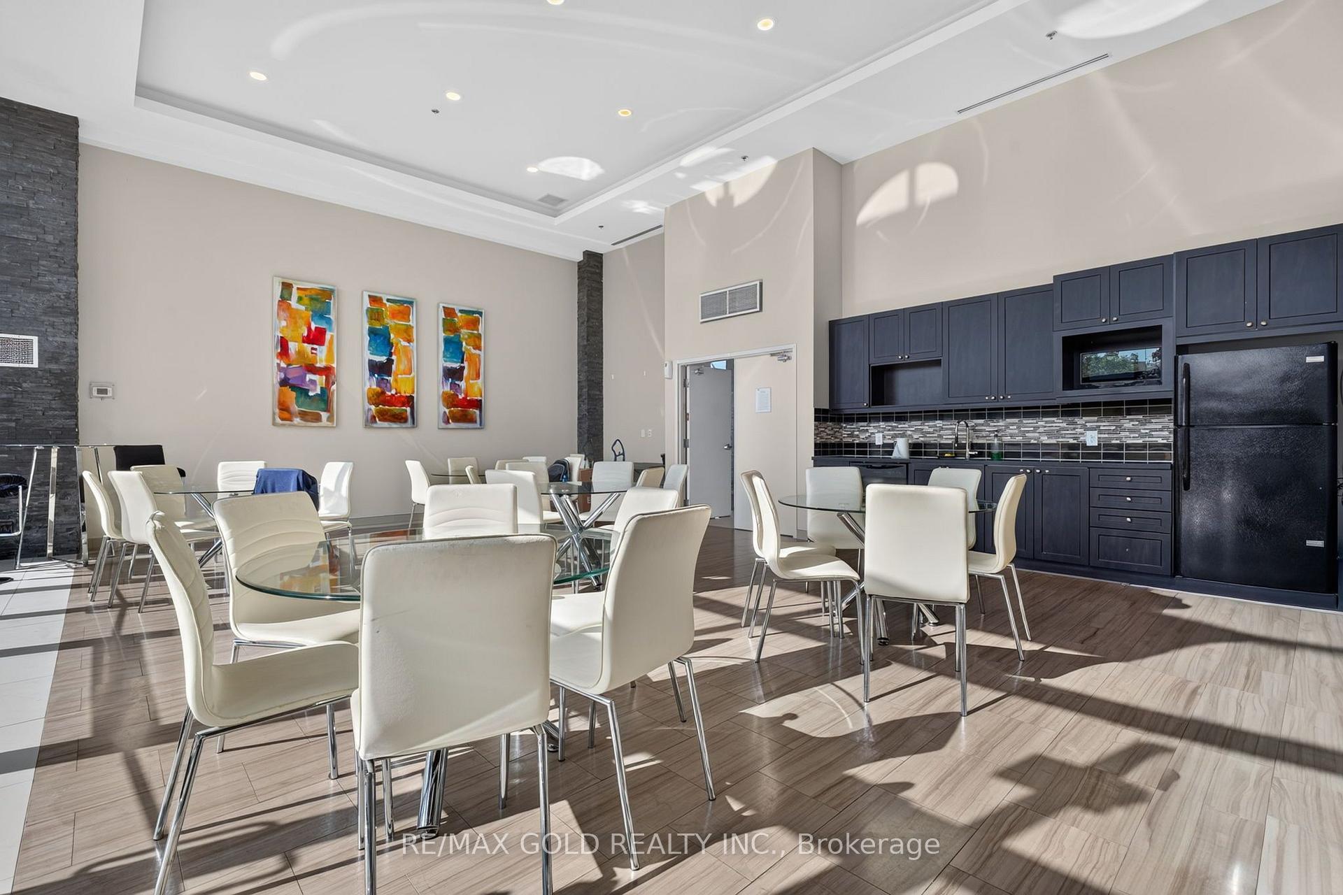 Photo 40 of Unit 909, 24 Woodstream Boulevard, Vaughan, Vaughan Grove — HOMEH