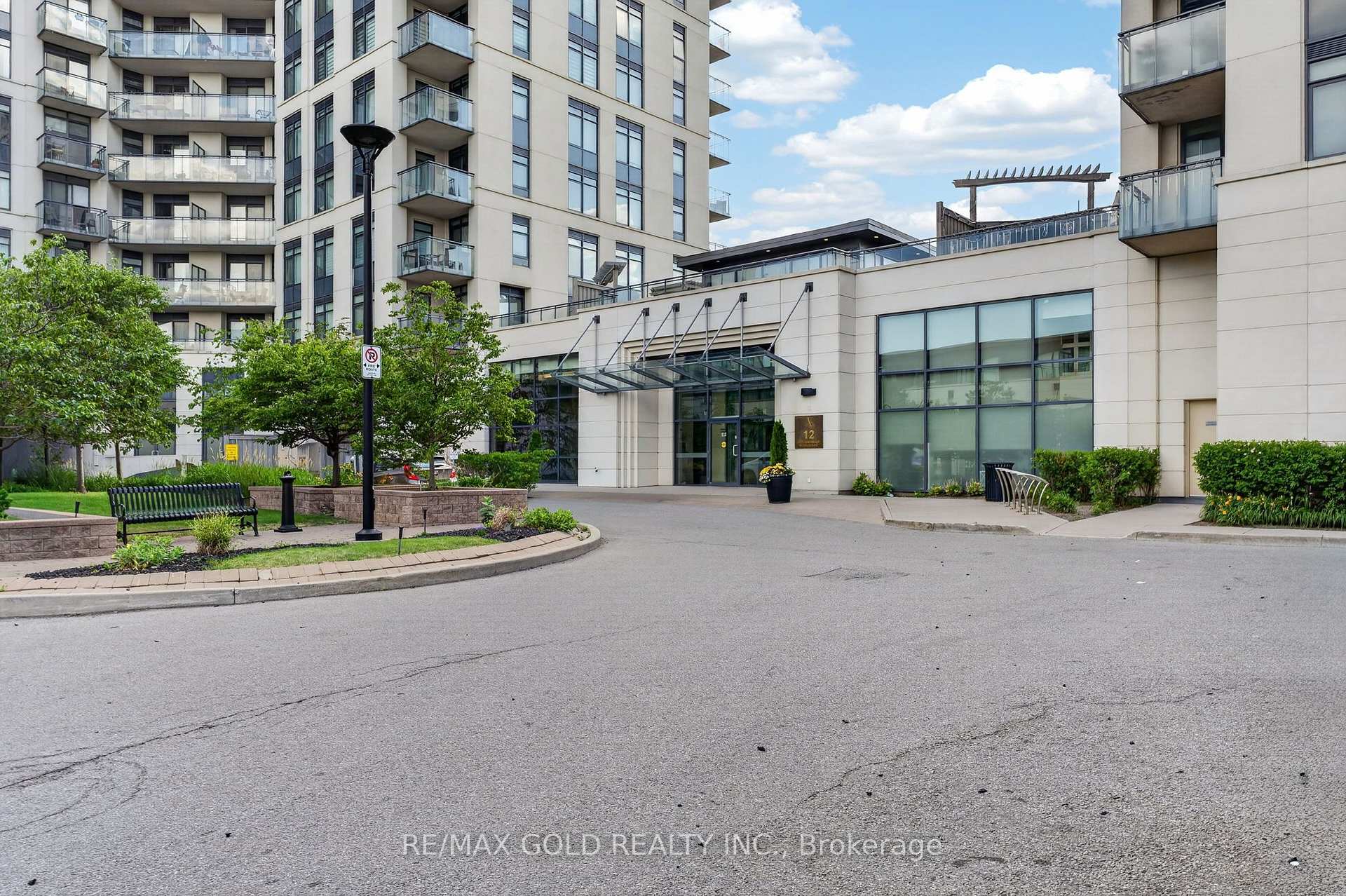 Photo 46 of Unit 909, 24 Woodstream Boulevard, Vaughan, Vaughan Grove — HOMEH