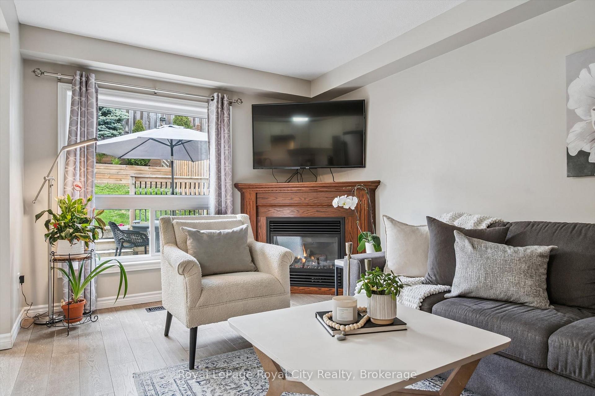Photo 8 of 144 Kemp Crescent, Guelph, Grange Road — HOMEH