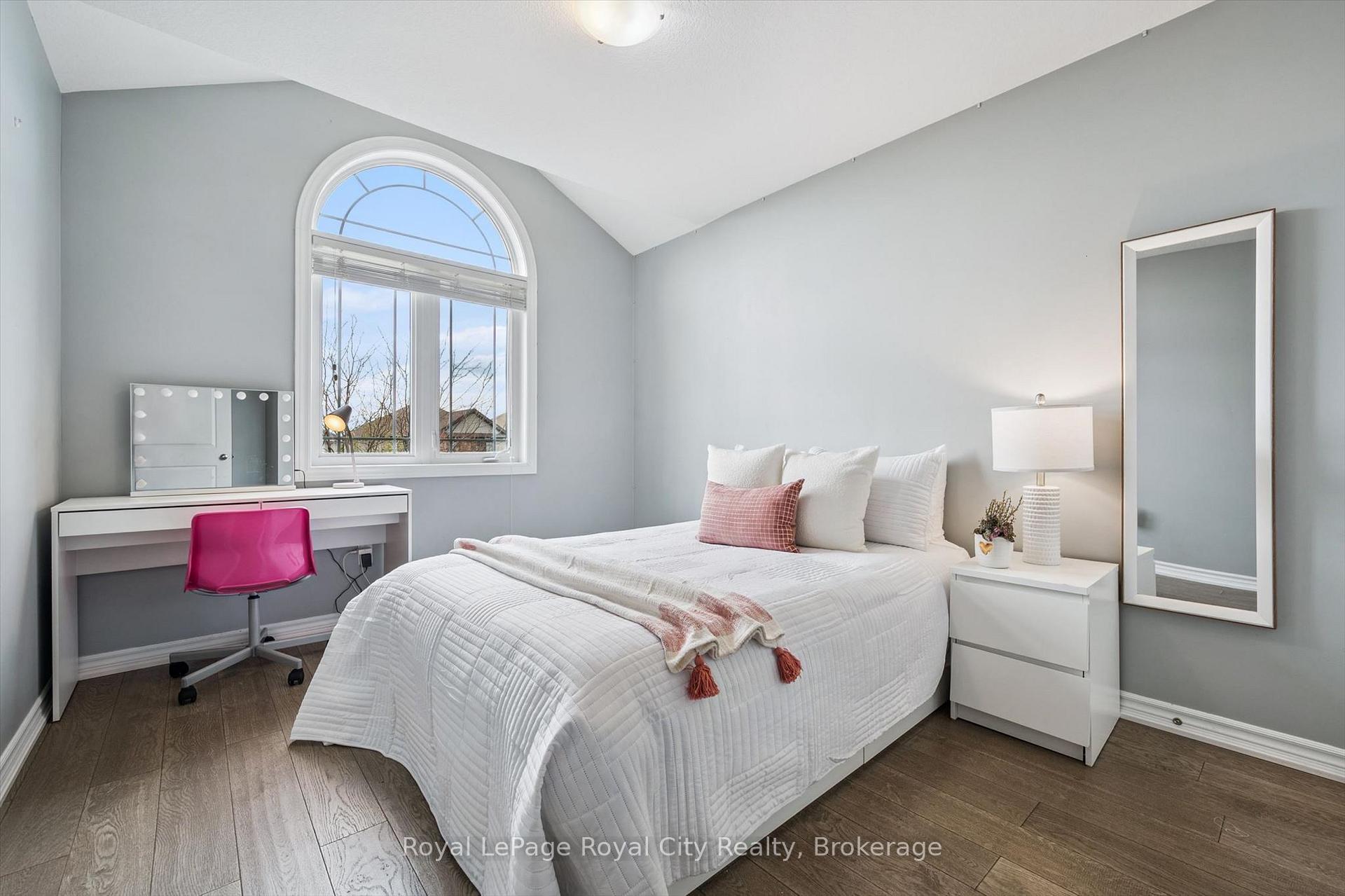 Photo 24 of 144 Kemp Crescent, Guelph, Grange Road — HOMEH