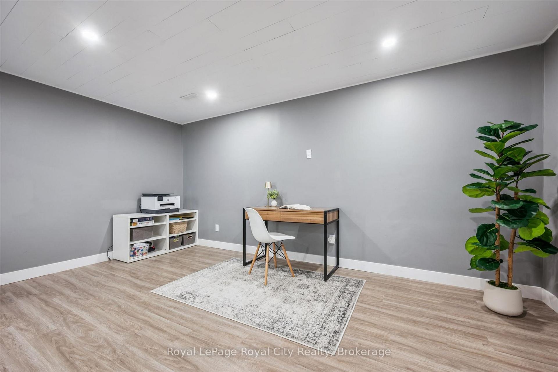 Photo 33 of 144 Kemp Crescent, Guelph, Grange Road — HOMEH