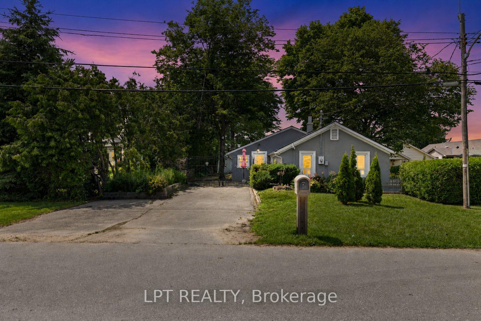 Photo 4 of 66 Blue Heron Drive, Georgina, Virginia — HOMEH