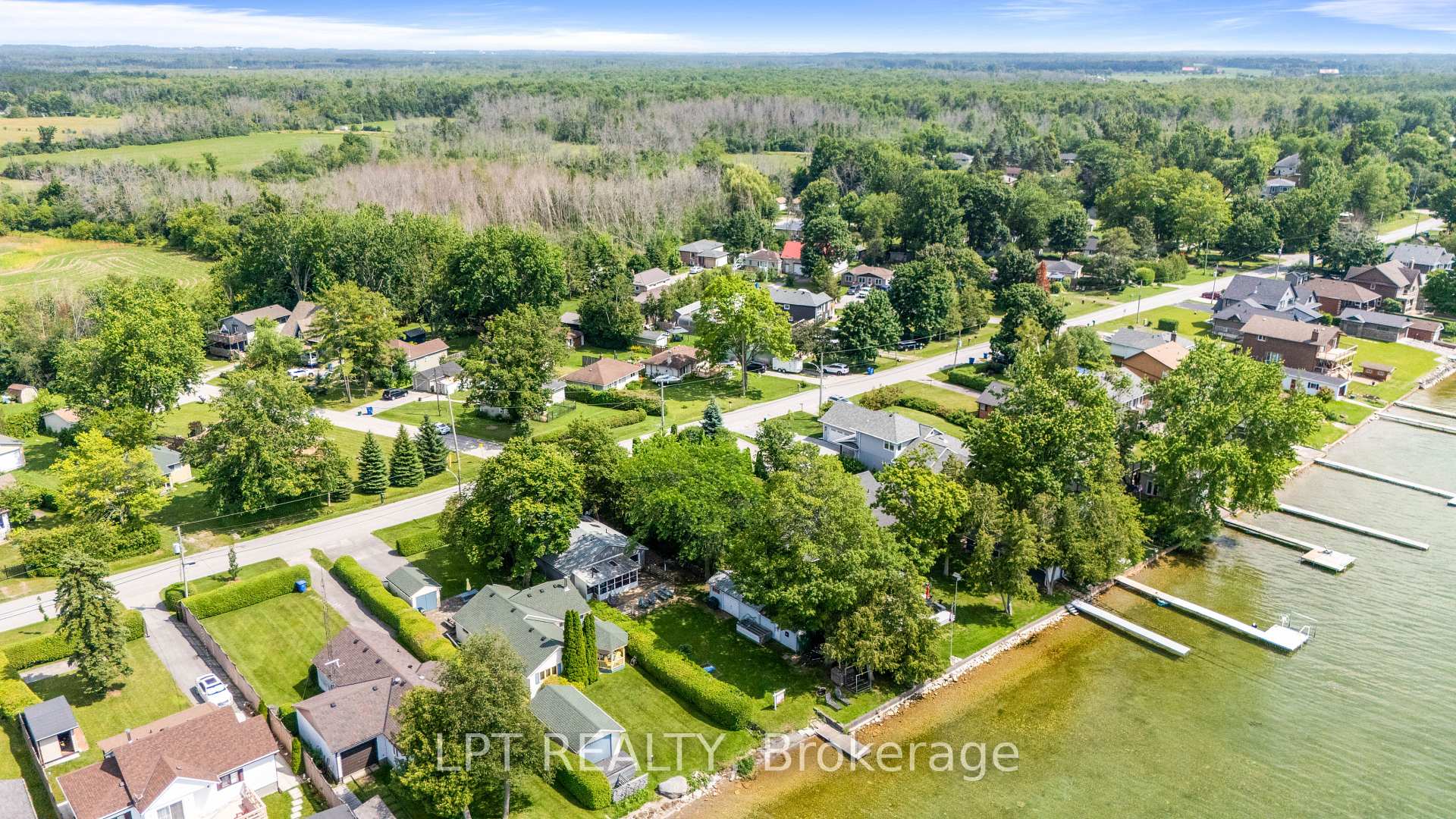 Photo 34 of 66 Blue Heron Drive, Georgina, Virginia — HOMEH