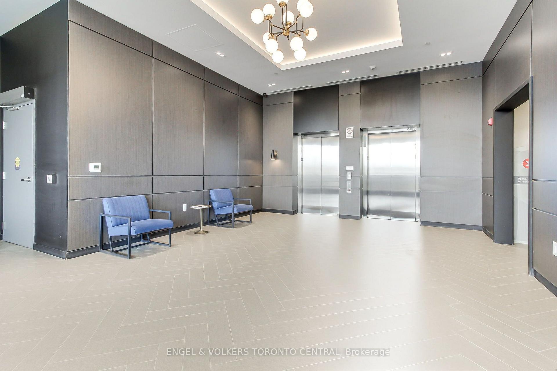 Photo 2 of Unit 418, 430 Essa Road, Barrie, Holly — HOMEH