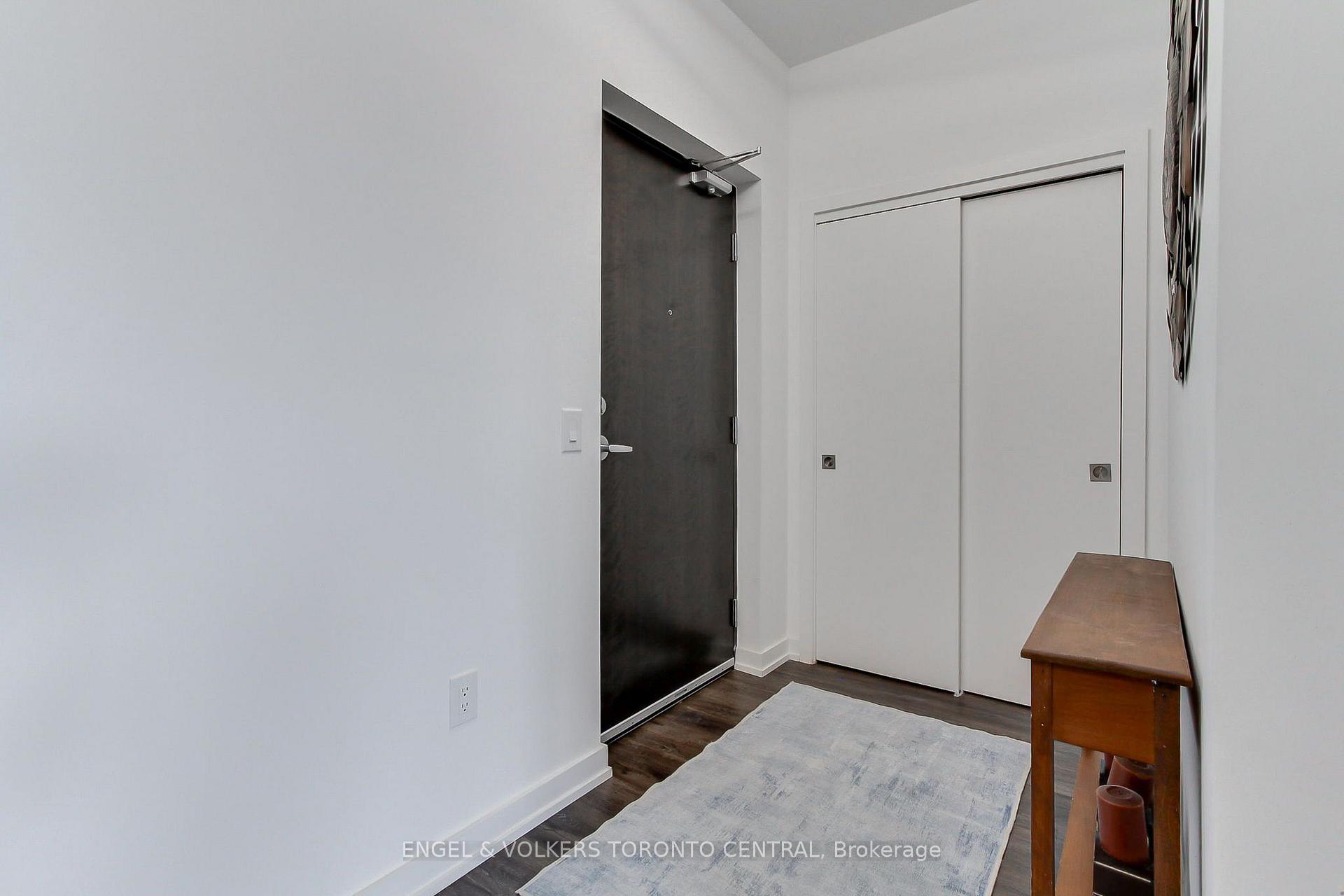 Photo 4 of Unit 418, 430 Essa Road, Barrie, Holly — HOMEH