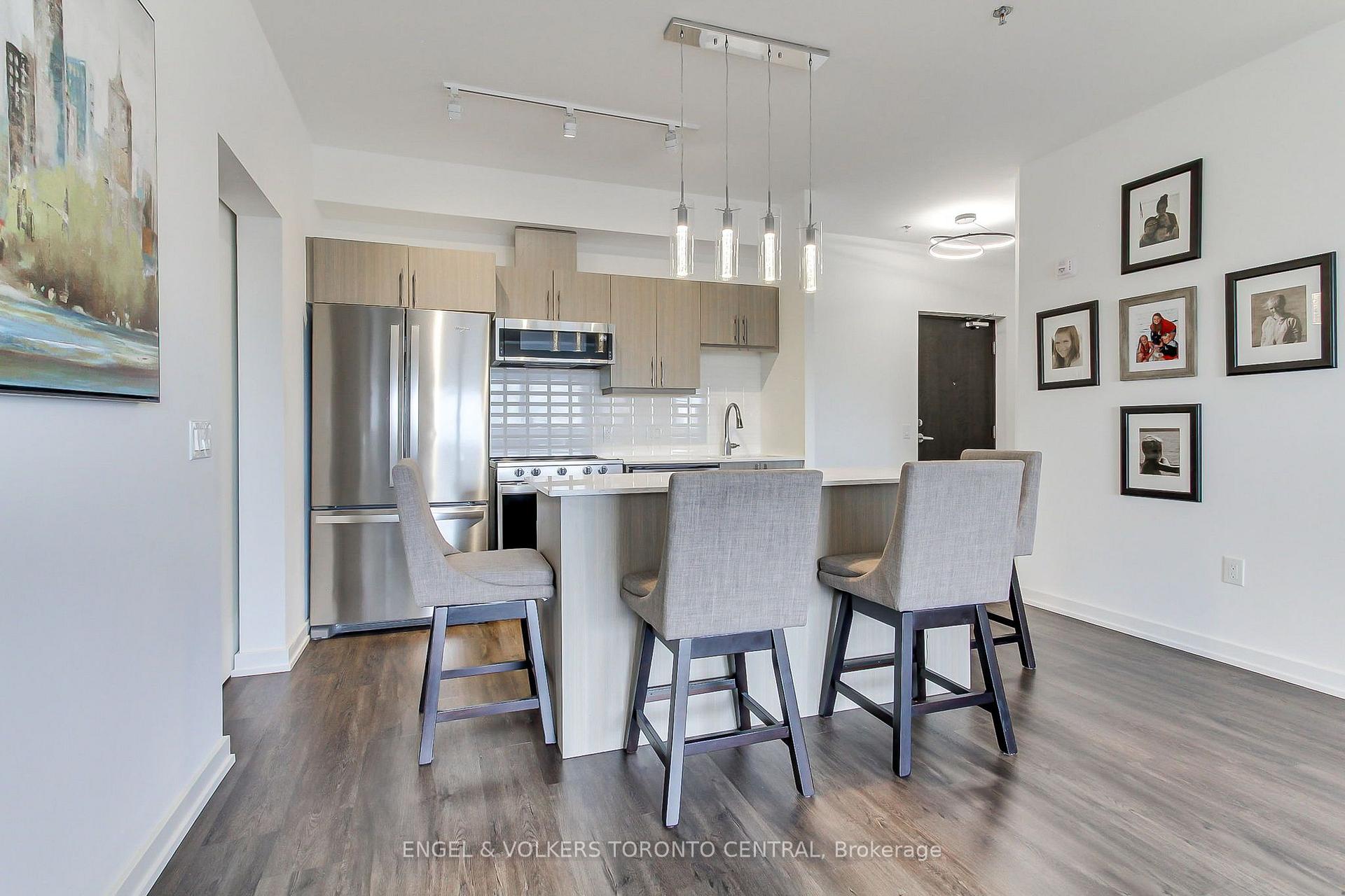 Photo 6 of Unit 418, 430 Essa Road, Barrie, Holly — HOMEH