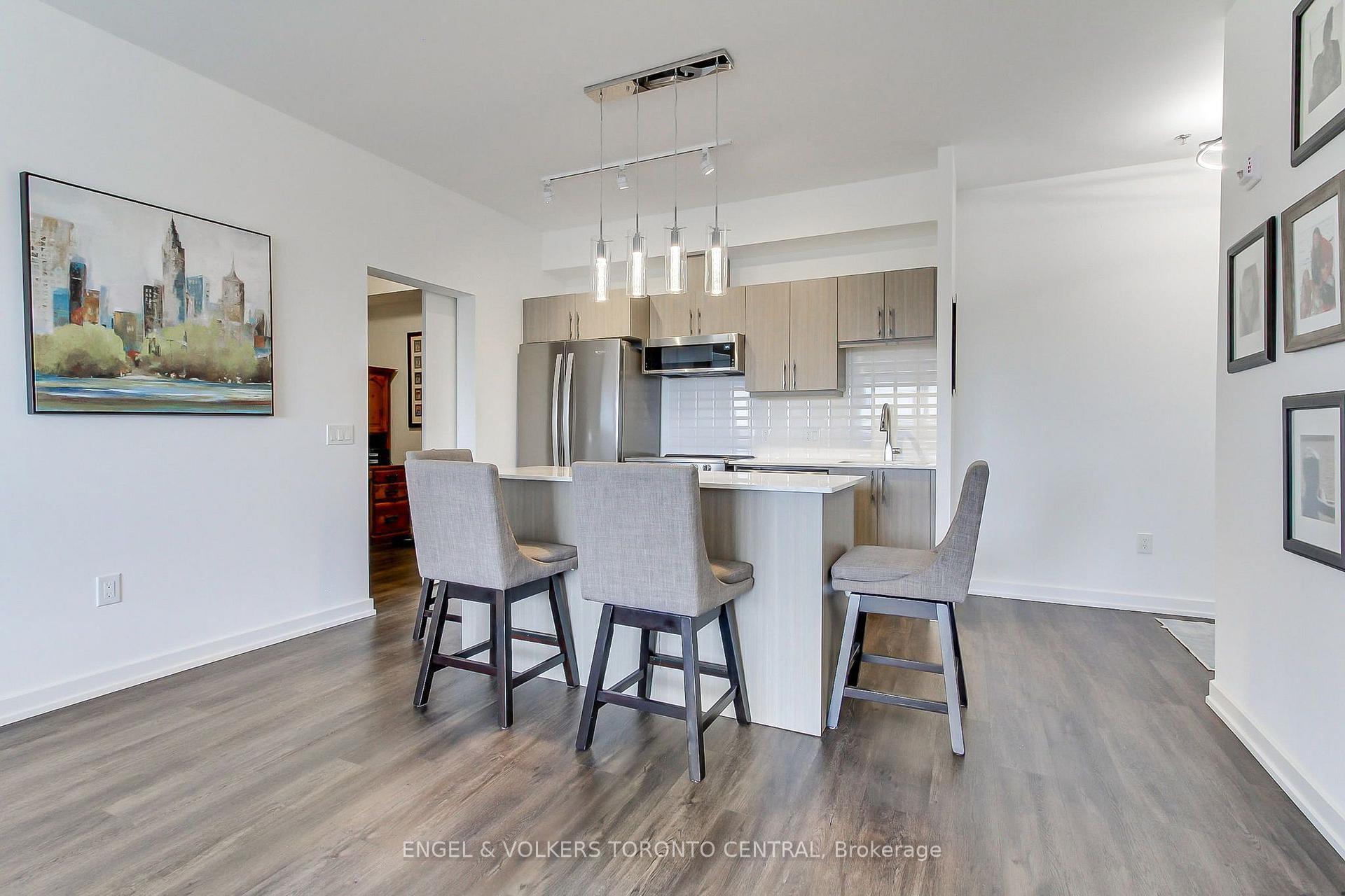Photo 7 of Unit 418, 430 Essa Road, Barrie, Holly — HOMEH
