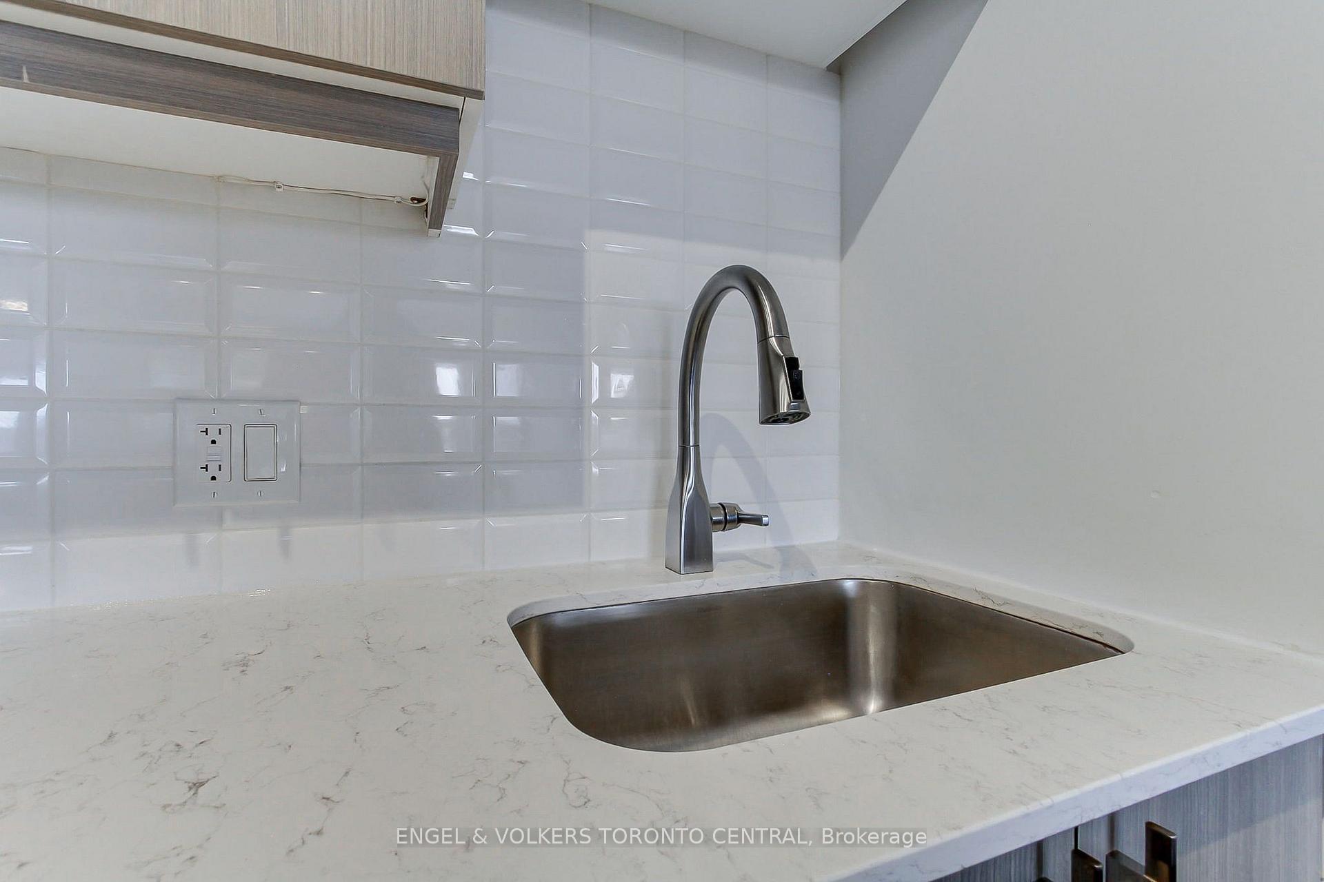 Photo 11 of Unit 418, 430 Essa Road, Barrie, Holly — HOMEH