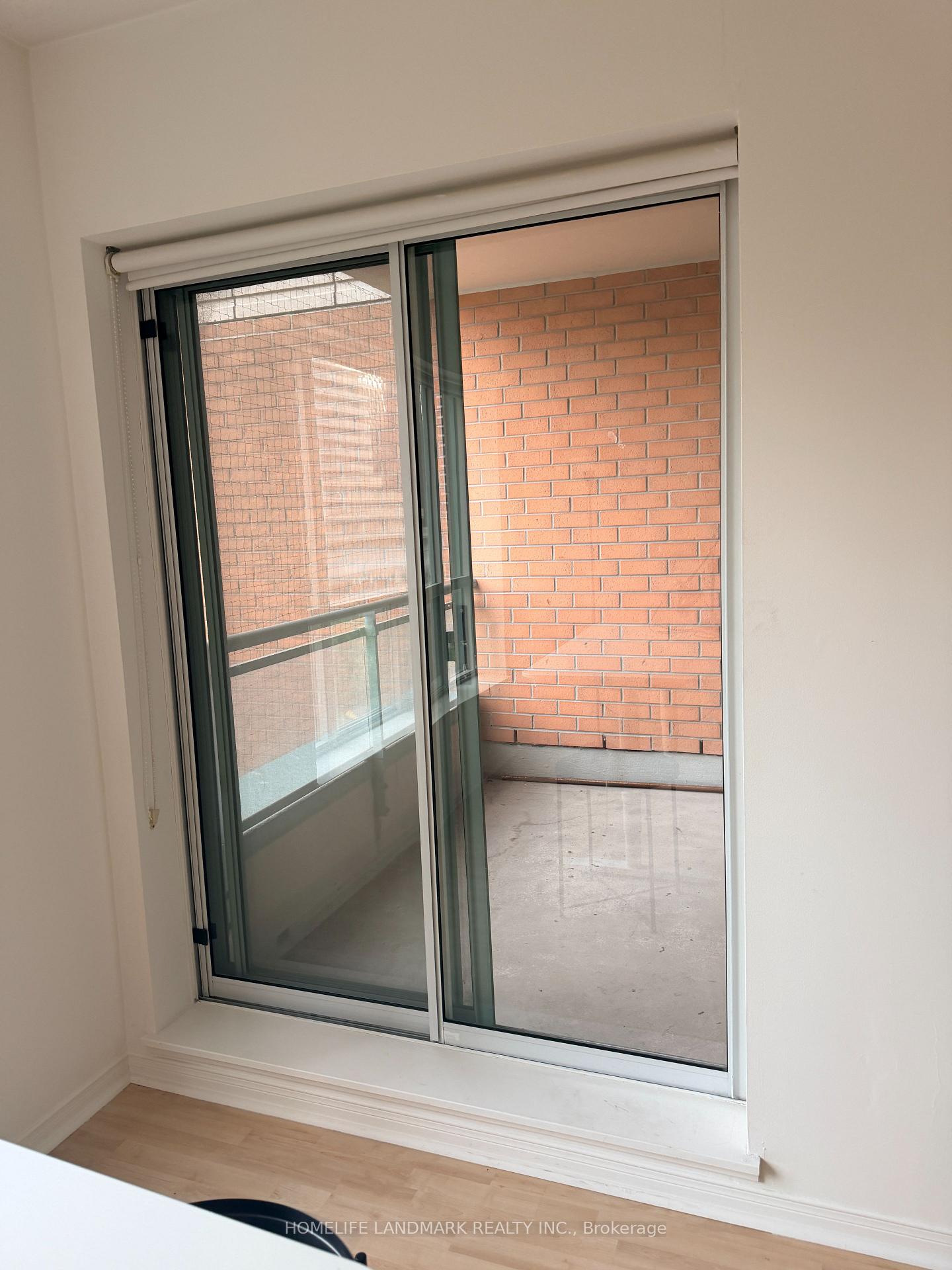 Photo 5 of Unit 902, 887 Bay Street, Toronto, Bay Street Corridor — HOMEH