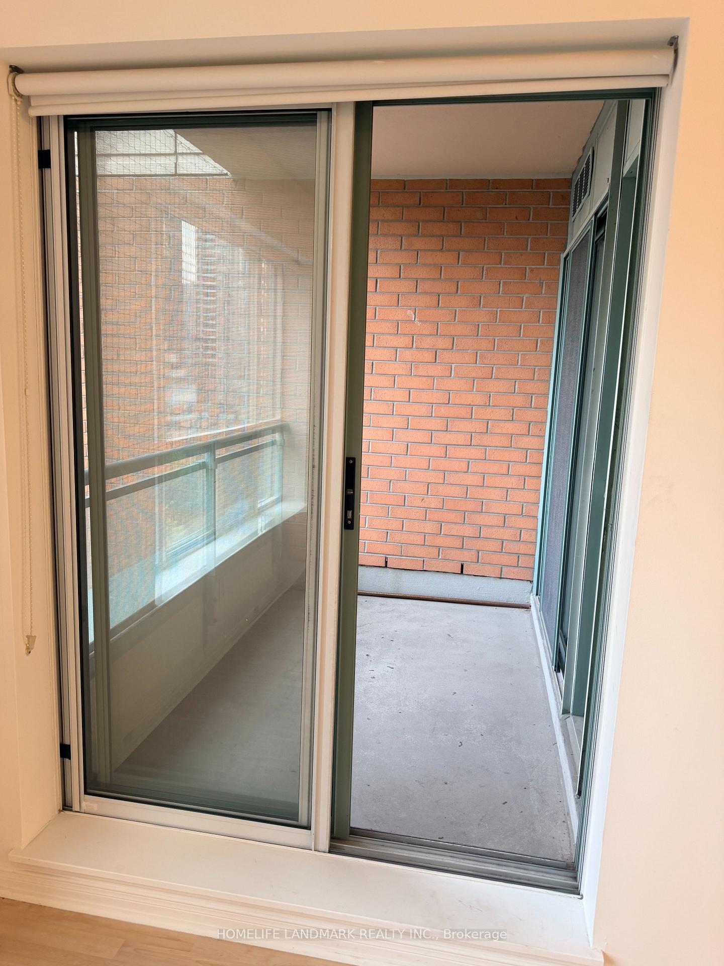 Photo 8 of Unit 902, 887 Bay Street, Toronto, Bay Street Corridor — HOMEH