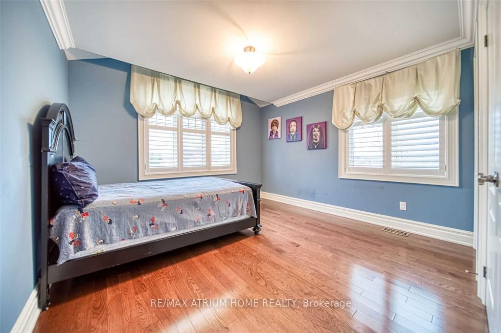 Photo 12 of 18 Soleil Boulevard, Aurora, Aurora Estates — HOMEH