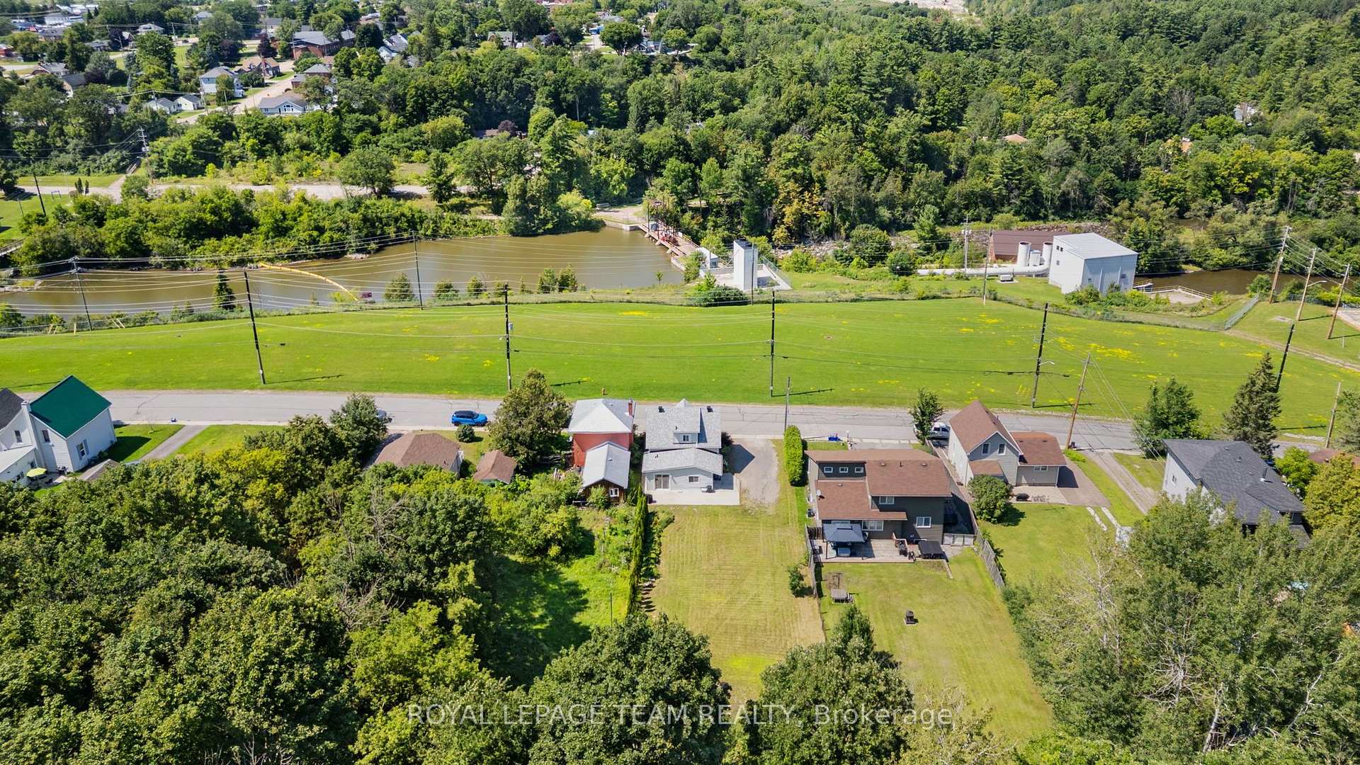 Photo 49 of 79 Mutual Avenue, Renfrew, Renfrew — HOMEH