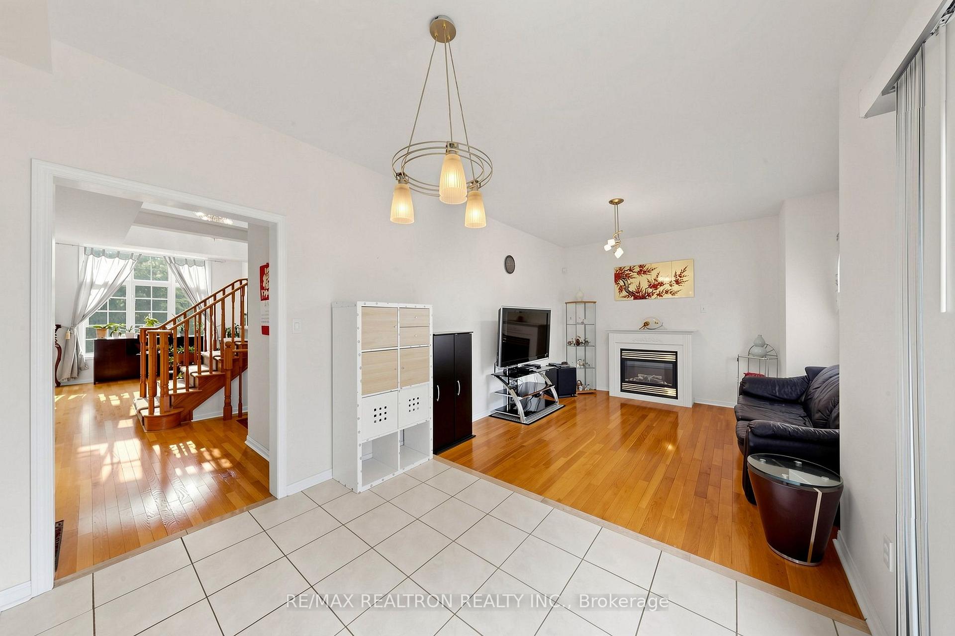 Photo 19 of 51 Pinecrest Street, Markham, Wismer — HOMEH