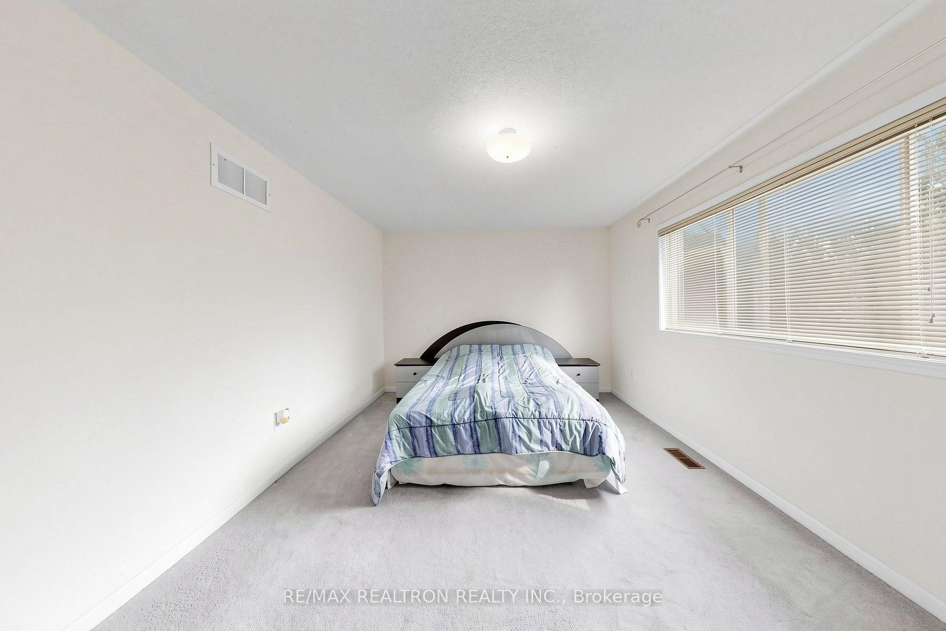 Photo 25 of 51 Pinecrest Street, Markham, Wismer — HOMEH