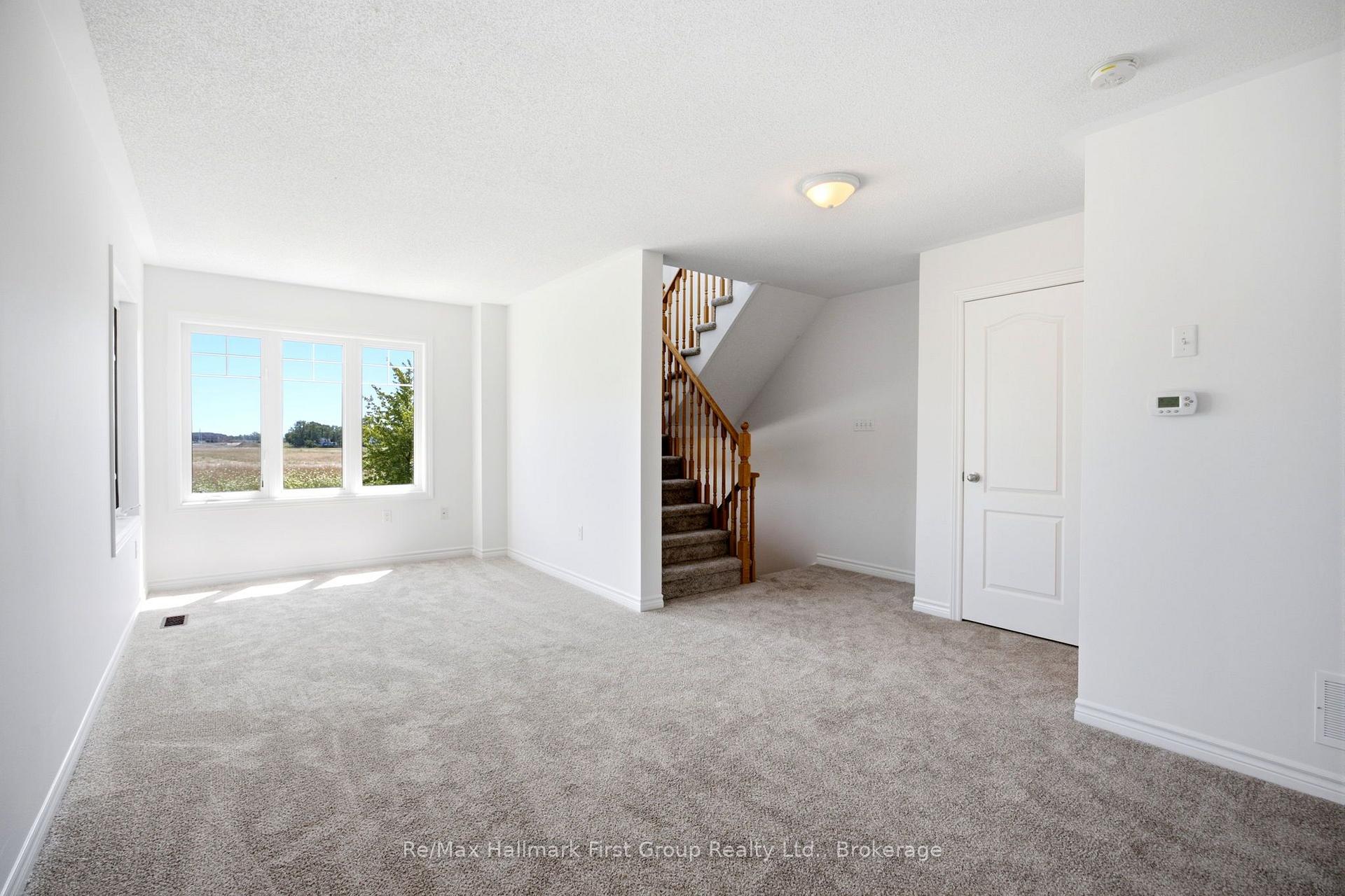 Photo 13 of 474 Meadowglade Road, Clarington, Courtice — HOMEH