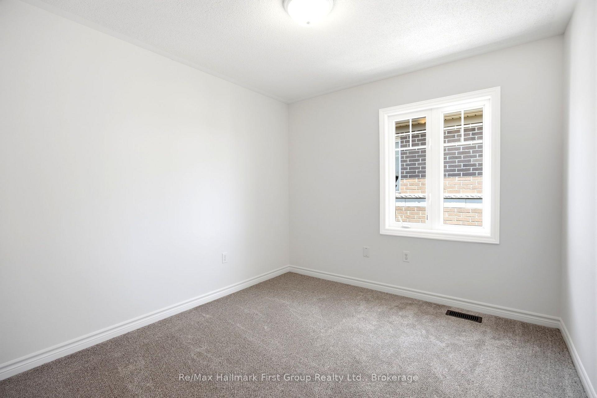 Photo 36 of 474 Meadowglade Road, Clarington, Courtice — HOMEH