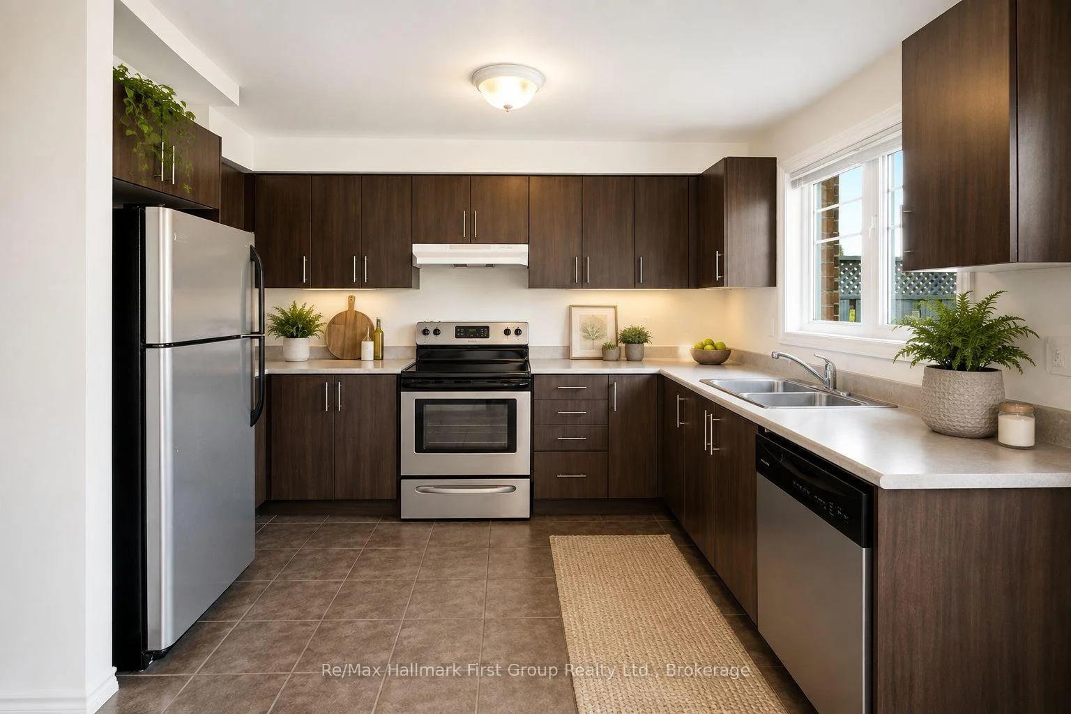Photo 17 of 474 Meadowglade Road, Clarington, Courtice — HOMEH