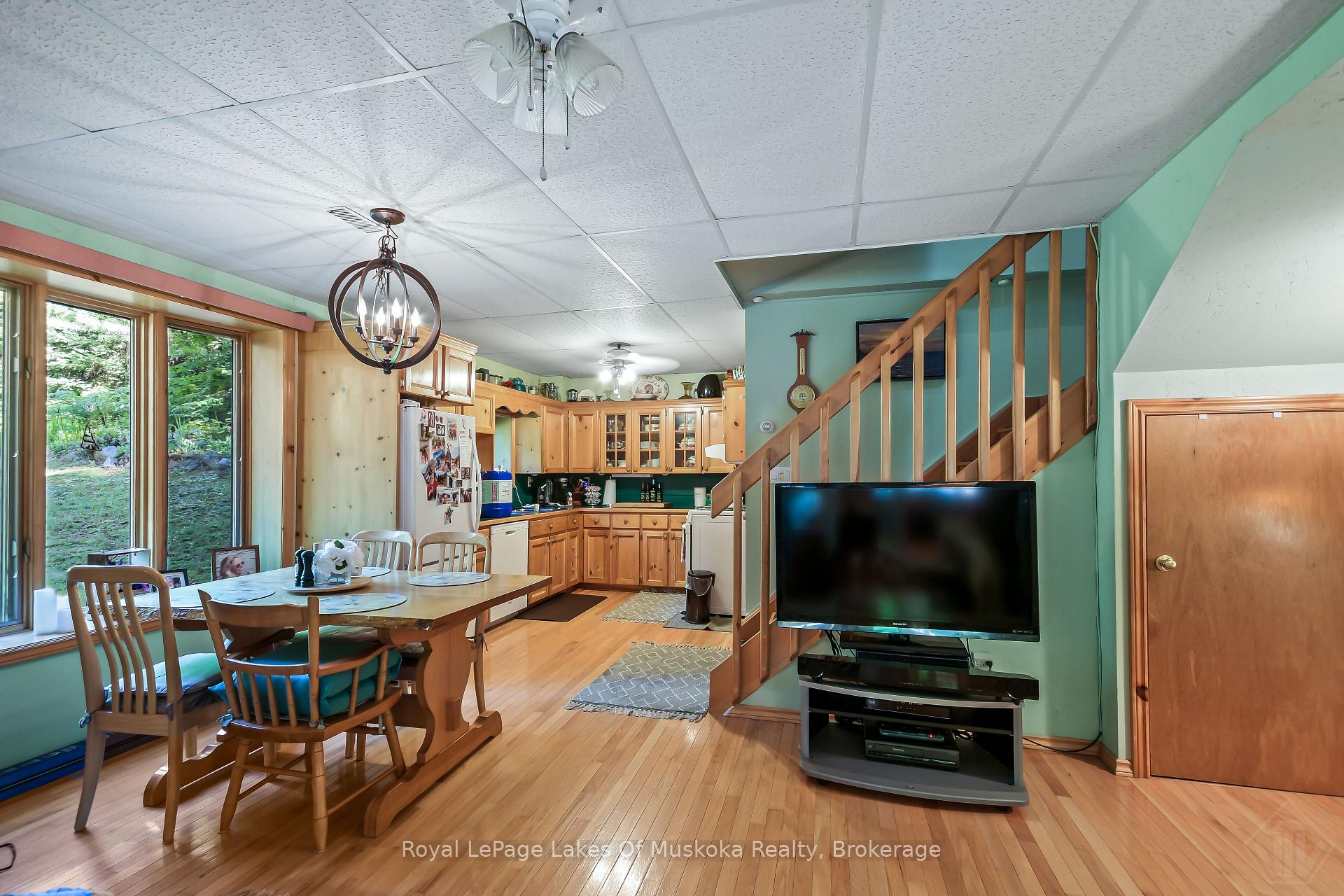 Photo 4 of 1009 Andersen Road, Bracebridge, Draper — HOMEH