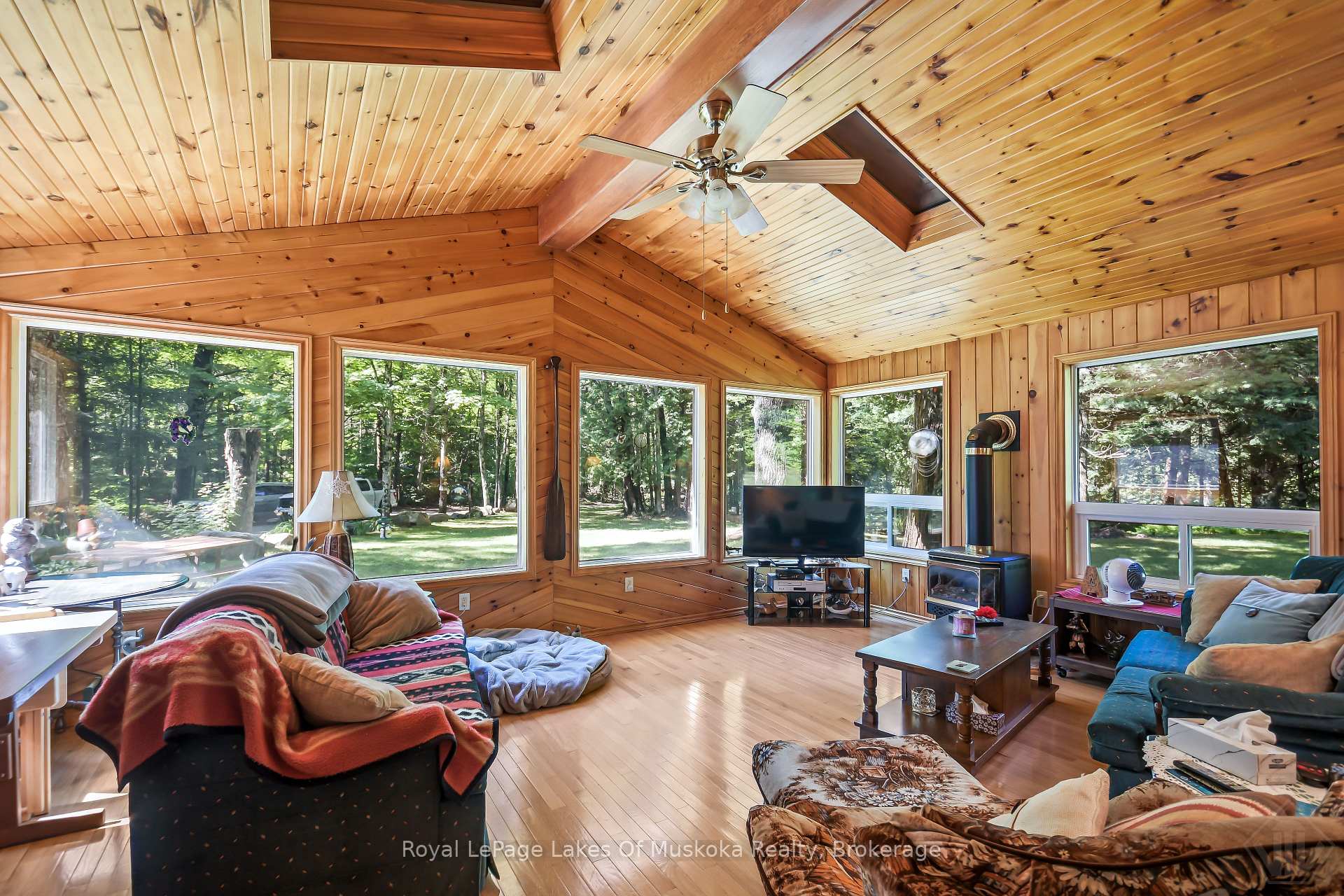 Photo 8 of 1009 Andersen Road, Bracebridge, Draper — HOMEH