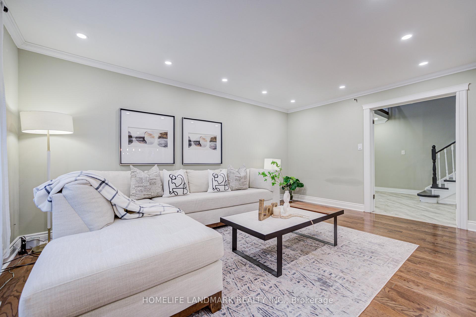 Photo 7 of 2105 Folkway Drive, Mississauga, Erin Mills — HOMEH