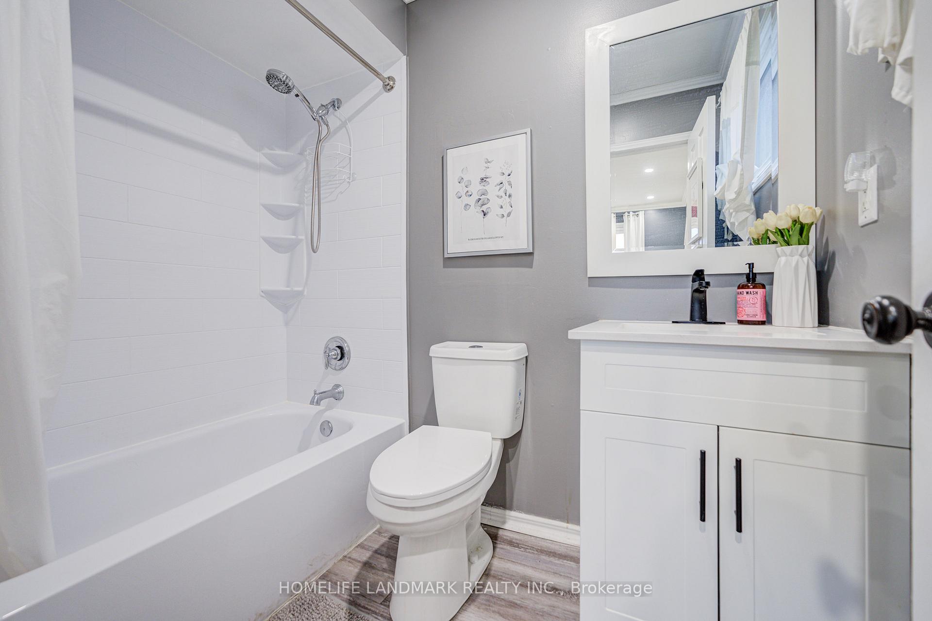 Photo 20 of 2105 Folkway Drive, Mississauga, Erin Mills — HOMEH