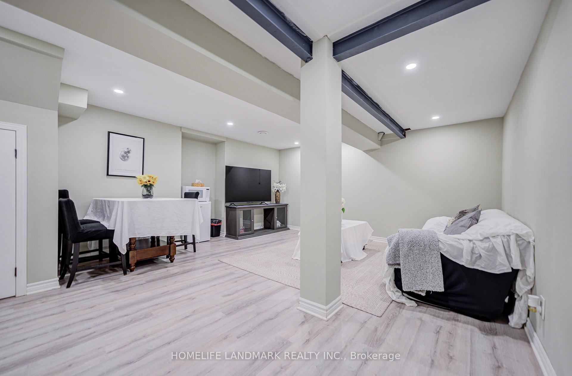 Photo 27 of 2105 Folkway Drive, Mississauga, Erin Mills — HOMEH