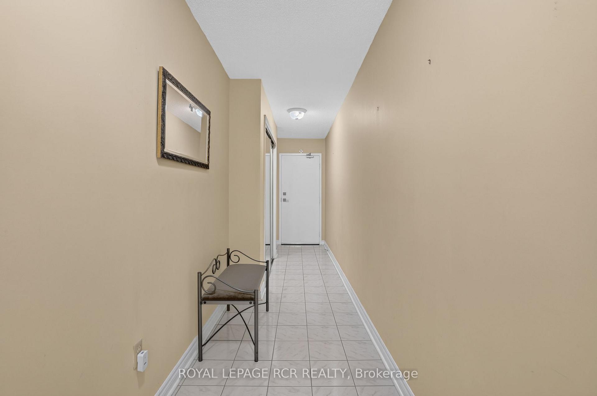 Photo 3 of Unit 303, 3650 Kaneff Crescent, Mississauga, Mississauga Valleys — HOMEH