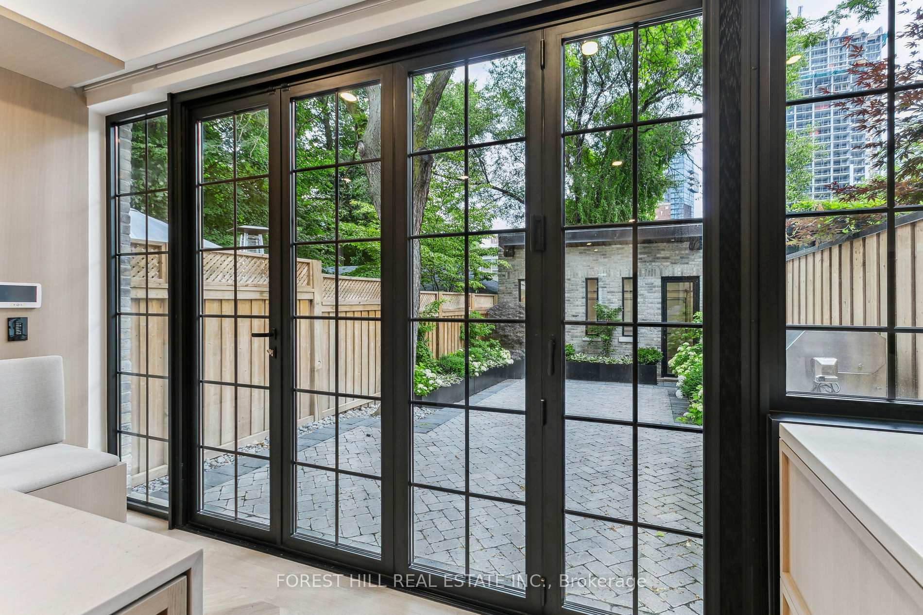 Photo 14 of 55 Hazelton Avenue, Toronto, The Annex — HOMEH