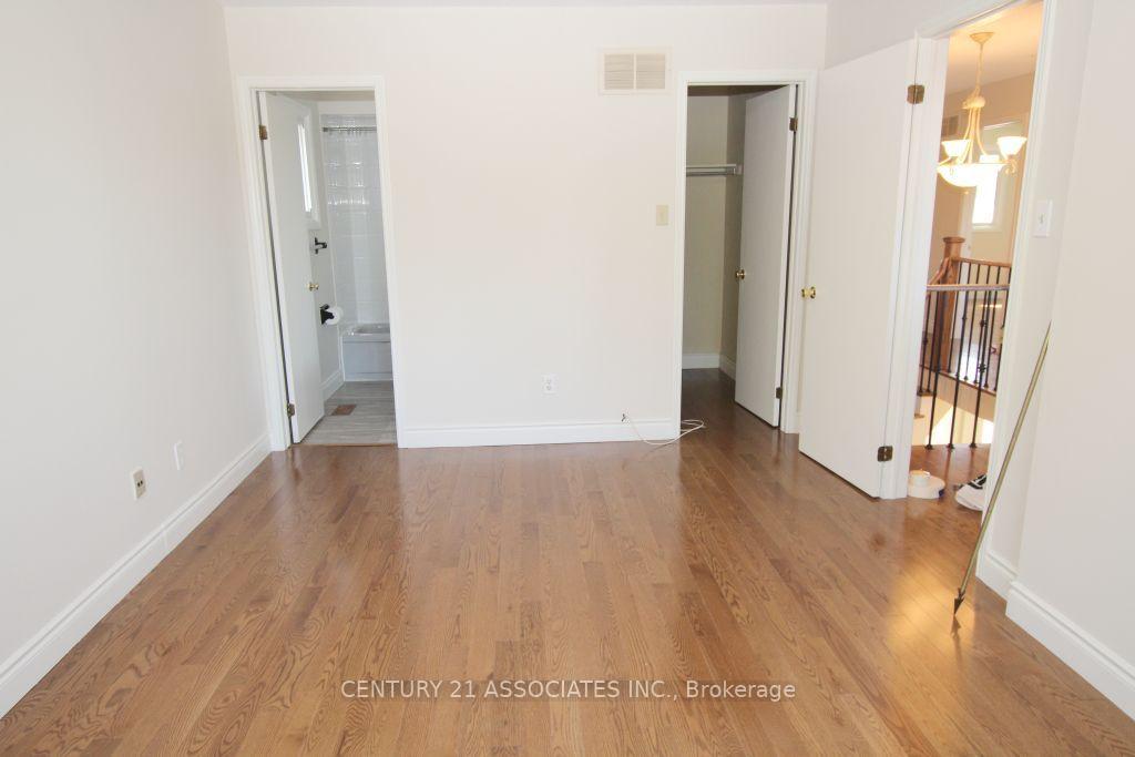Photo 20 of 36 Bent Tree Court, Brampton, Fletcher's Creek South — HOMEH