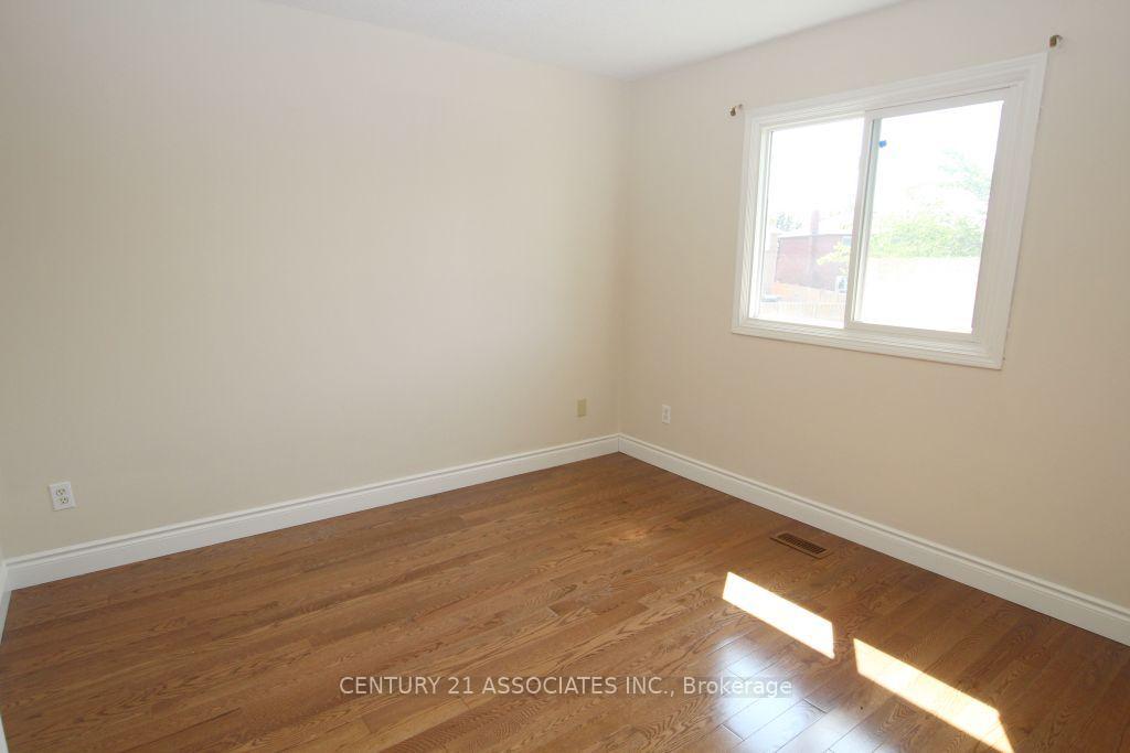 Photo 26 of 36 Bent Tree Court, Brampton, Fletcher's Creek South — HOMEH
