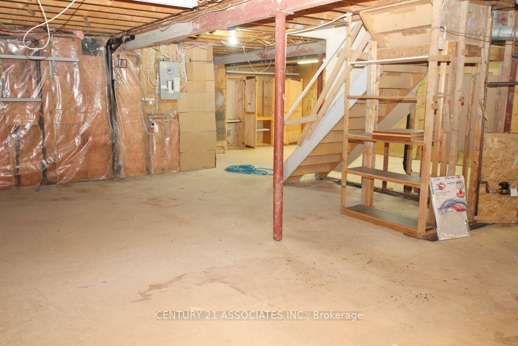 Photo 31 of 36 Bent Tree Court, Brampton, Fletcher's Creek South — HOMEH