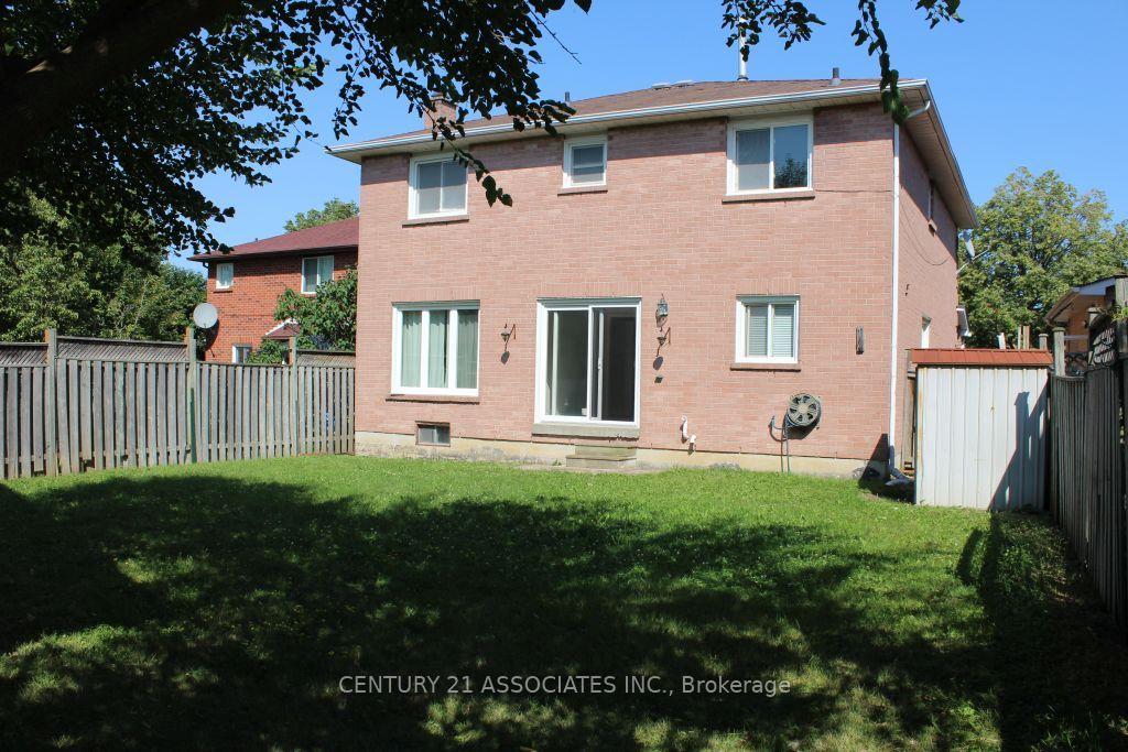 Photo 34 of 36 Bent Tree Court, Brampton, Fletcher's Creek South — HOMEH