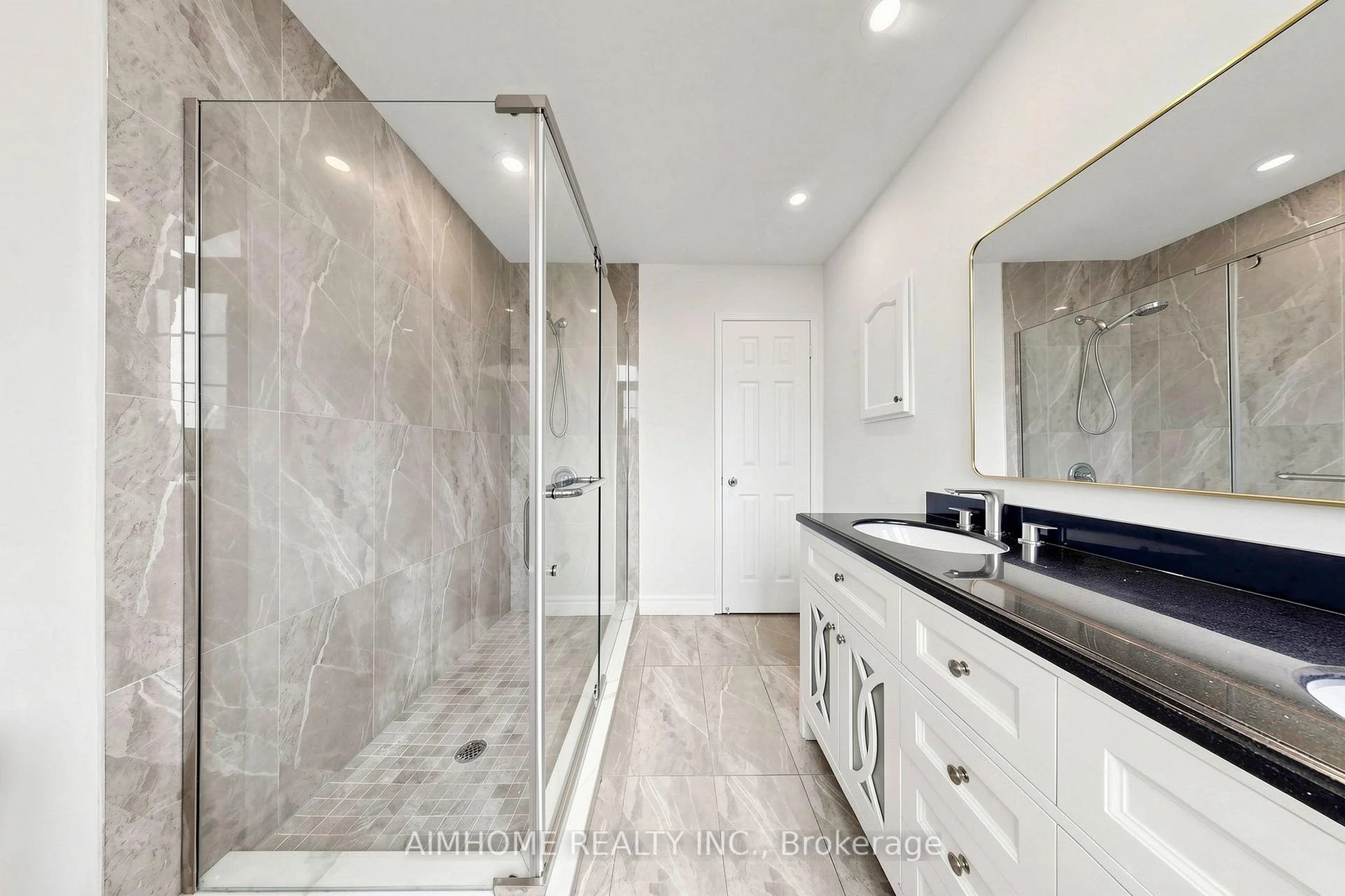 Photo 7 of 106 Highhill Drive, Scarborough, Tam O'Shanter-Sullivan — HOMEH