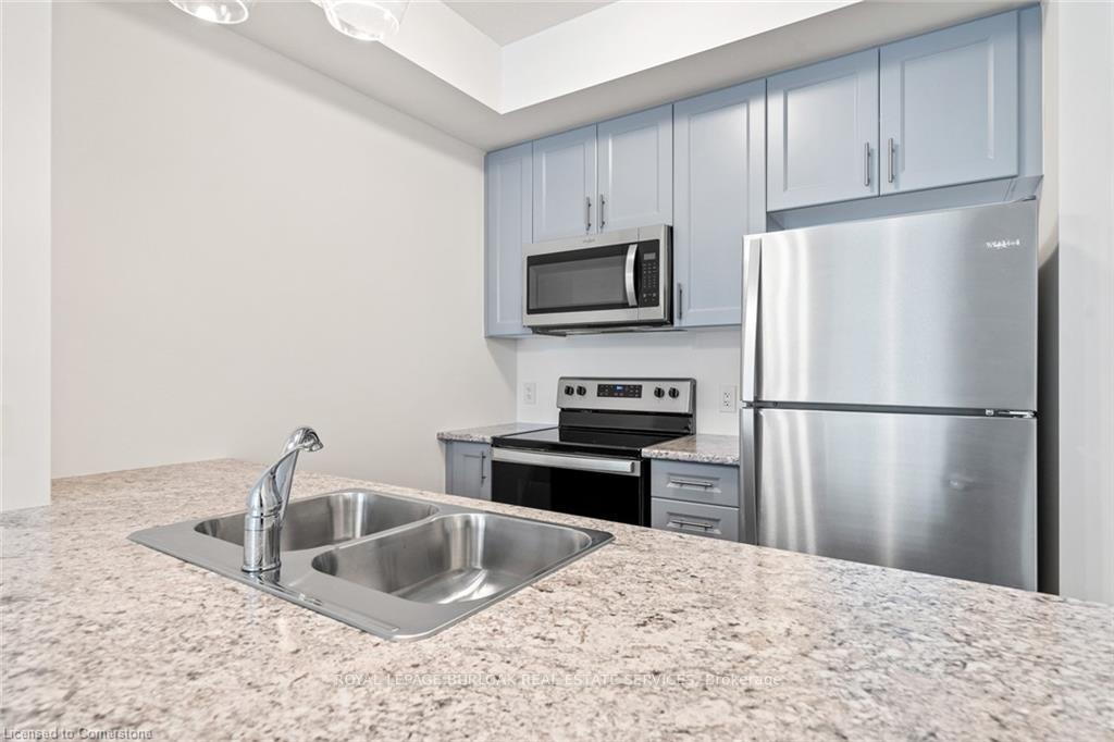 Photo 9 of Unit 230, 460 Dundas Street E, Hamilton, Waterdown — HOMEH