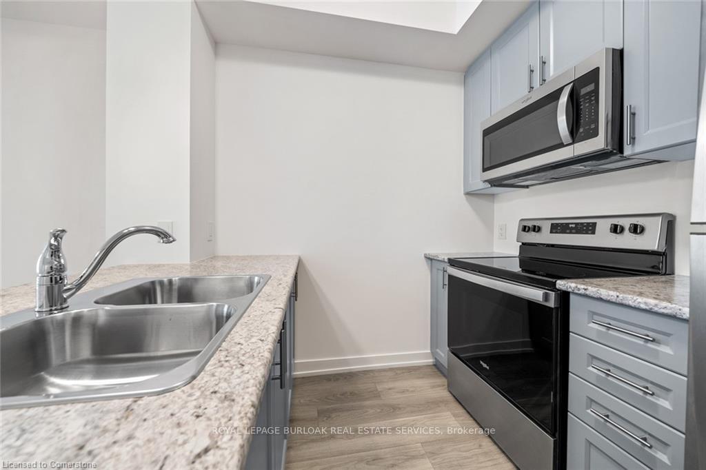 Photo 11 of Unit 230, 460 Dundas Street E, Hamilton, Waterdown — HOMEH