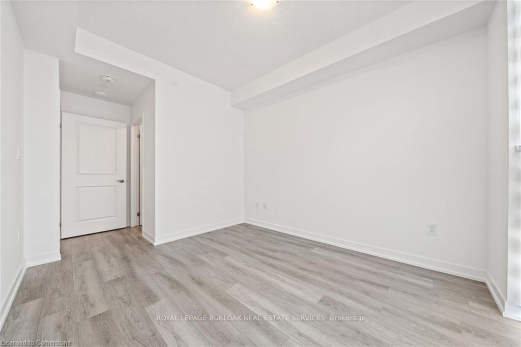 Photo 17 of Unit 230, 460 Dundas Street E, Hamilton, Waterdown — HOMEH