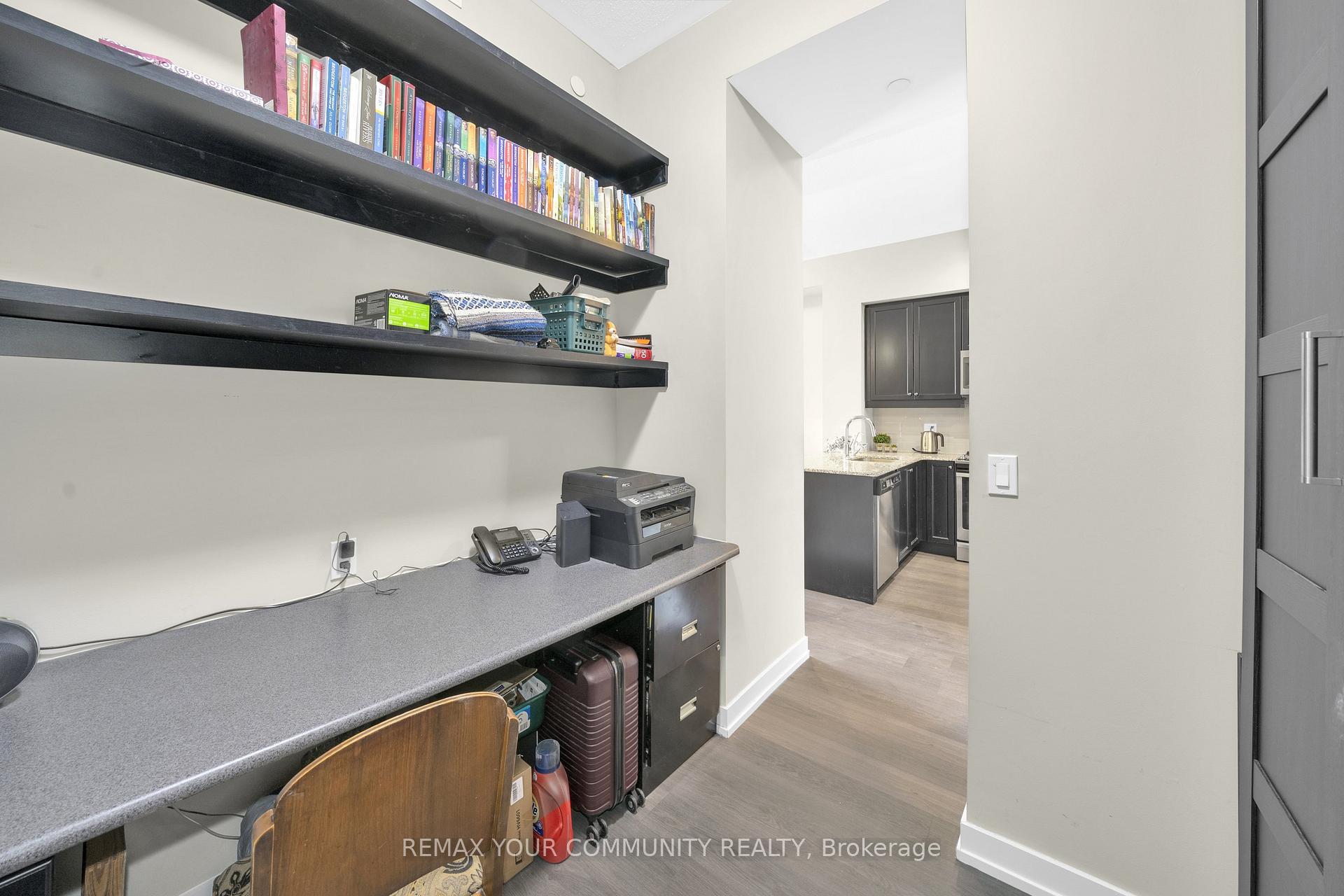 Photo 6 of Unit PH401, 555 William Graham Drive, Aurora, Rural Aurora — HOMEH