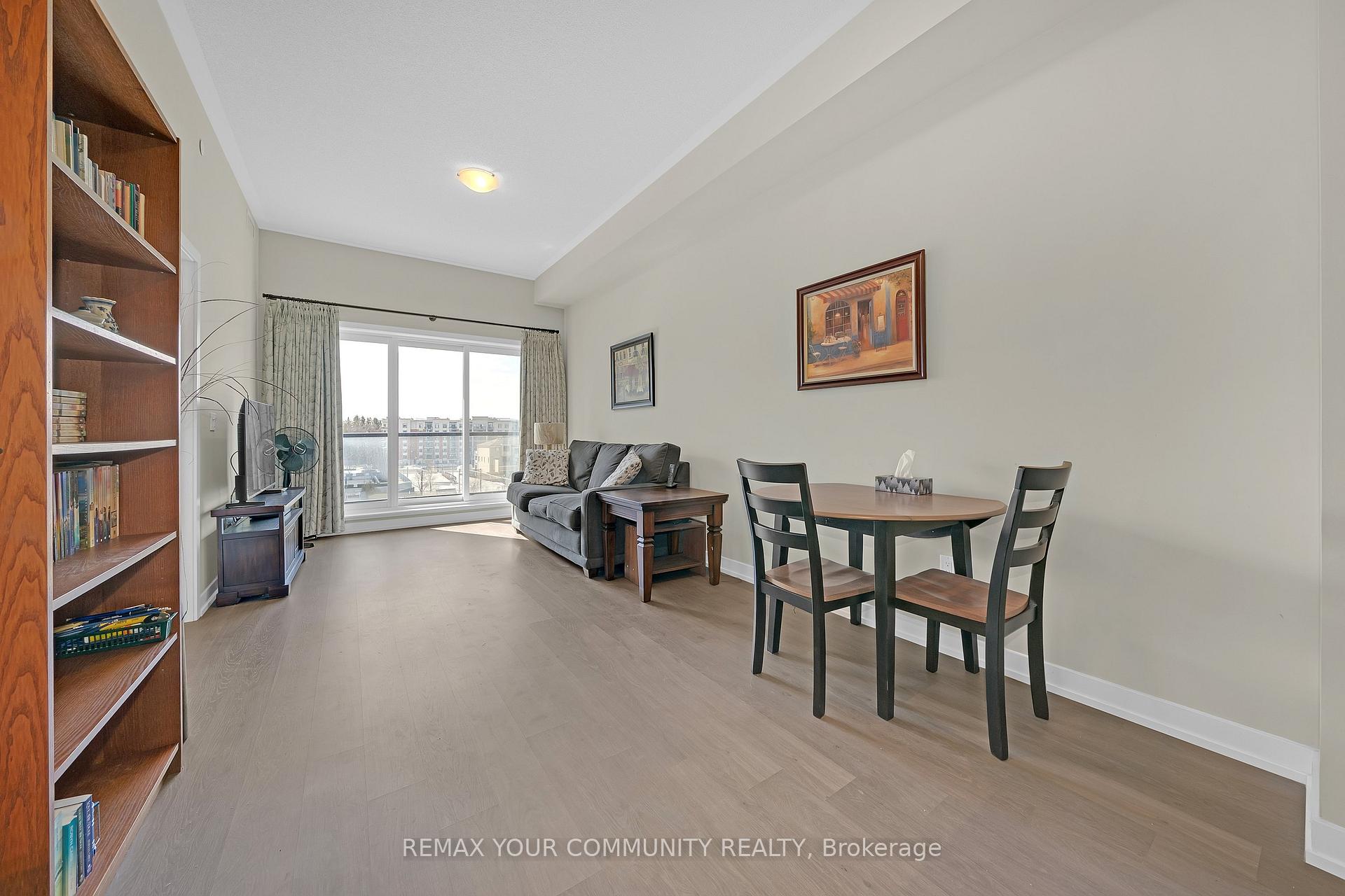 Photo 7 of Unit PH401, 555 William Graham Drive, Aurora, Rural Aurora — HOMEH