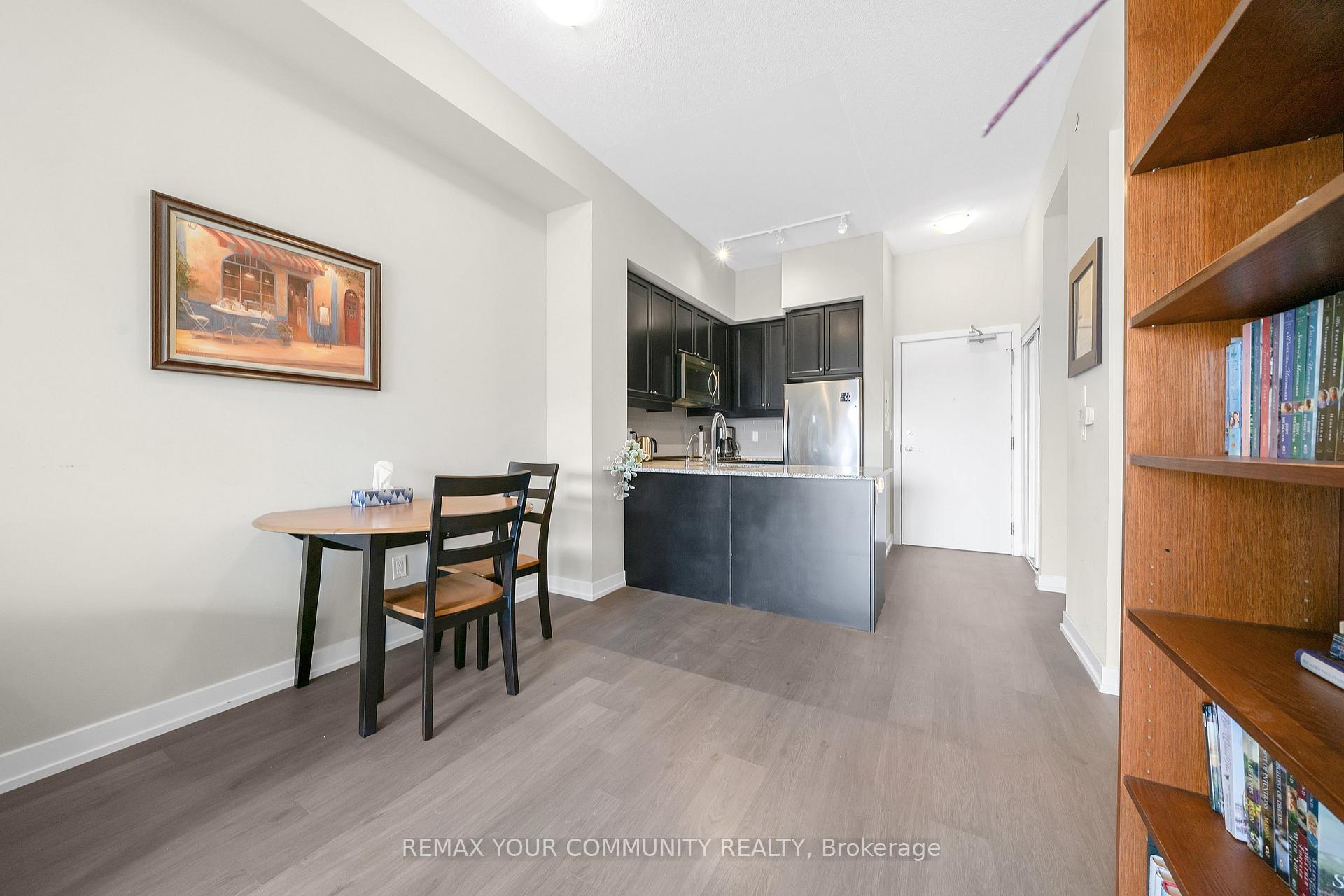 Photo 10 of Unit PH401, 555 William Graham Drive, Aurora, Rural Aurora — HOMEH