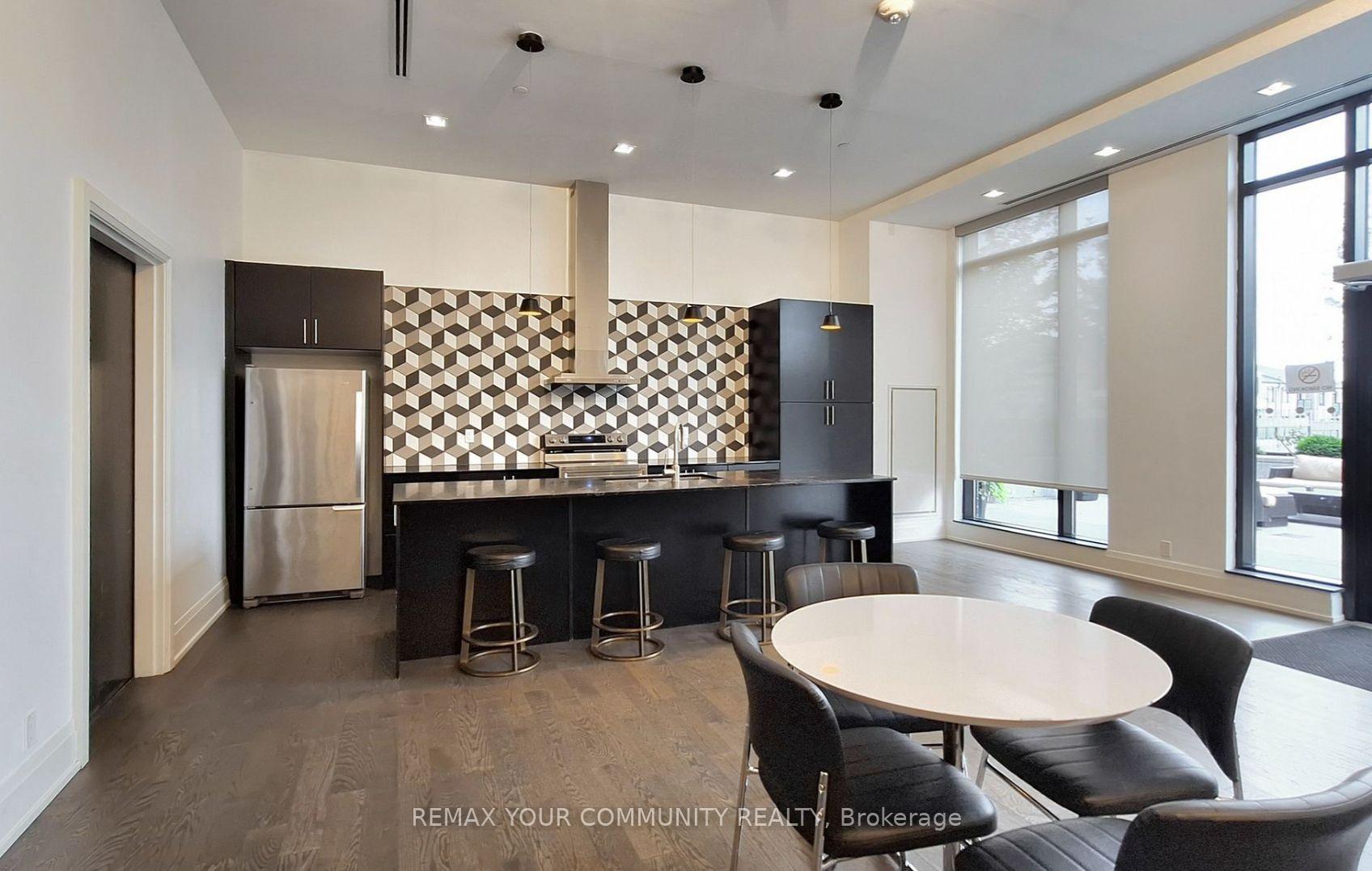 Photo 29 of Unit PH401, 555 William Graham Drive, Aurora, Rural Aurora — HOMEH