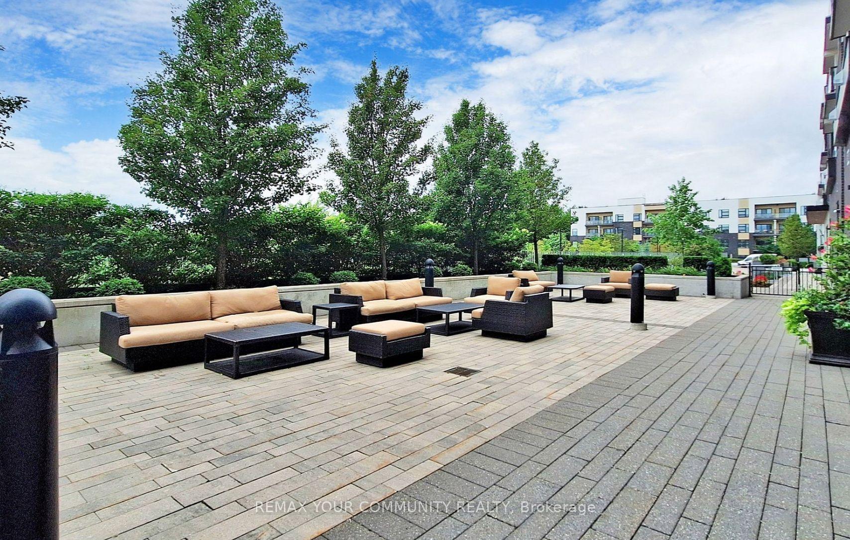 Photo 33 of Unit PH401, 555 William Graham Drive, Aurora, Rural Aurora — HOMEH
