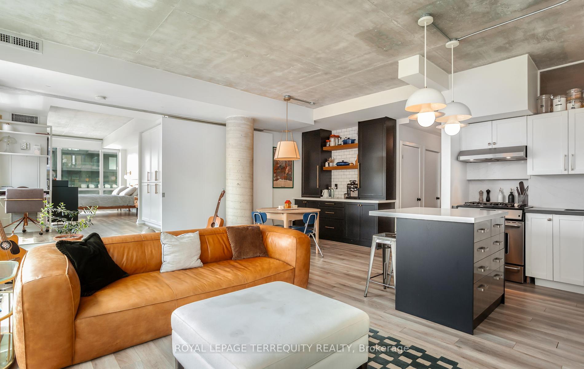 Photo 3 of Unit 704, 50 Camden Street, Toronto, Waterfront Communities — HOMEH
