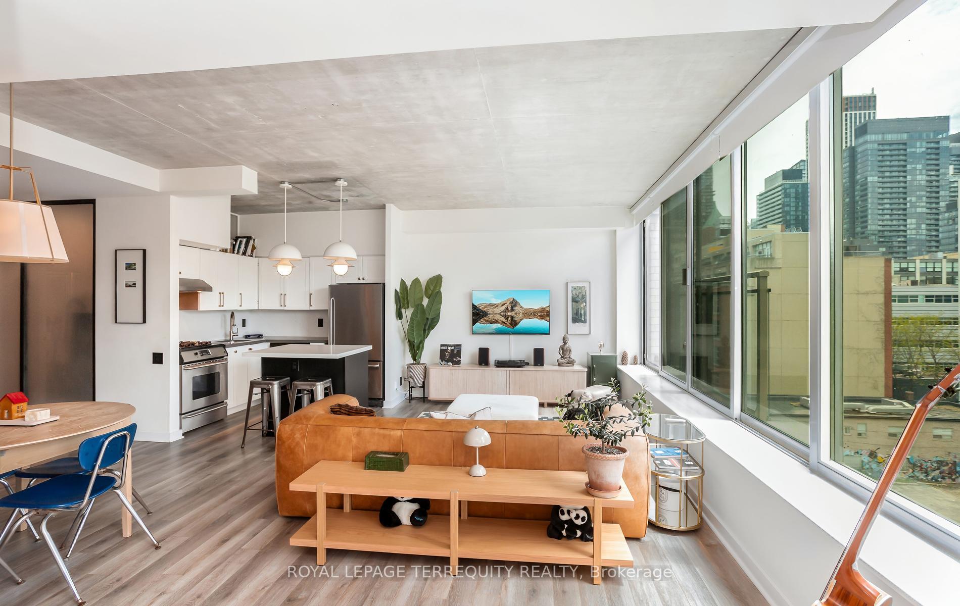Photo 4 of Unit 704, 50 Camden Street, Toronto, Waterfront Communities — HOMEH