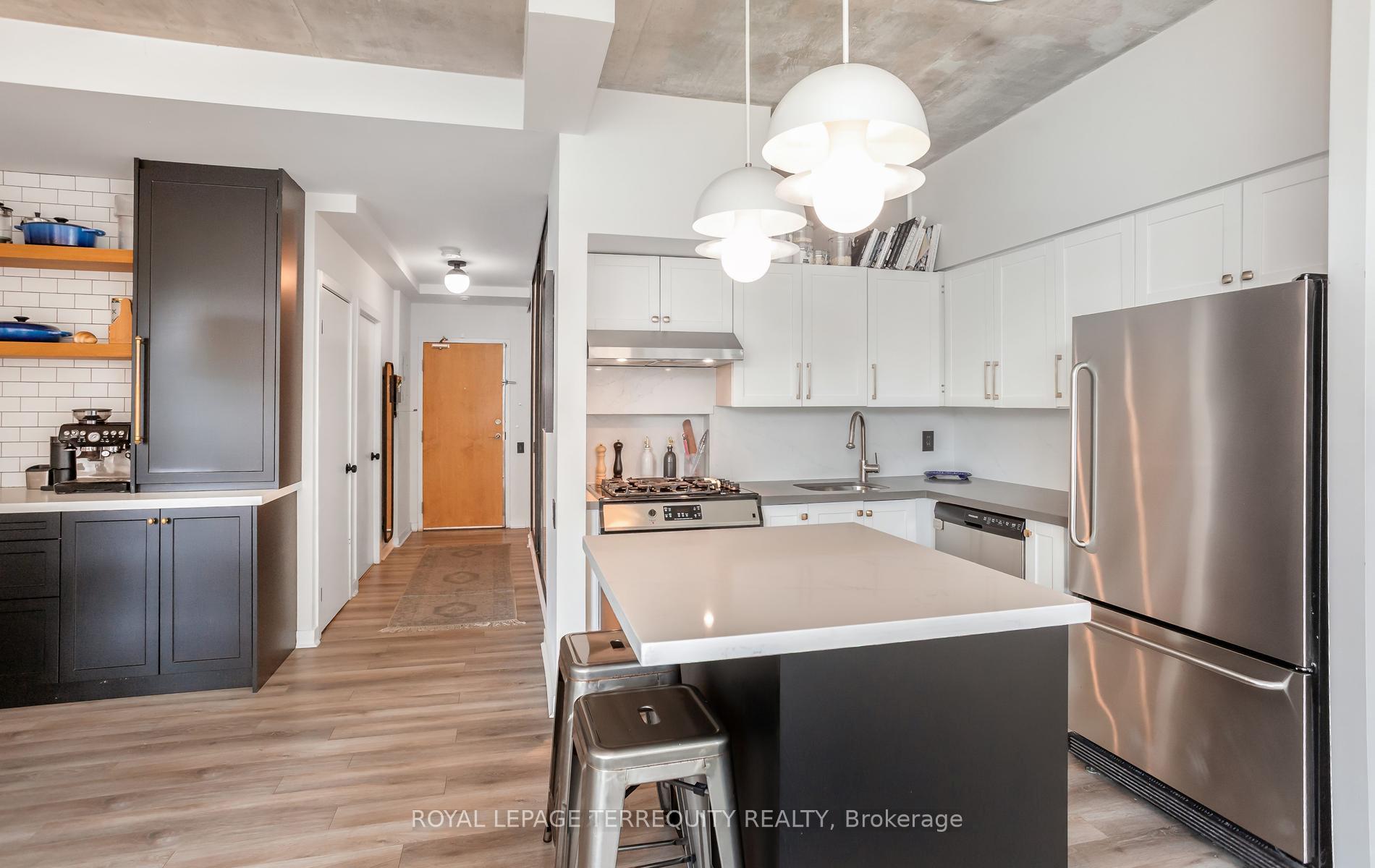 Photo 8 of Unit 704, 50 Camden Street, Toronto, Waterfront Communities — HOMEH