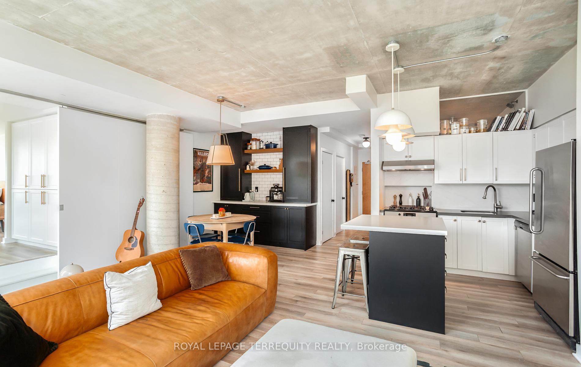 Photo 10 of Unit 704, 50 Camden Street, Toronto, Waterfront Communities — HOMEH
